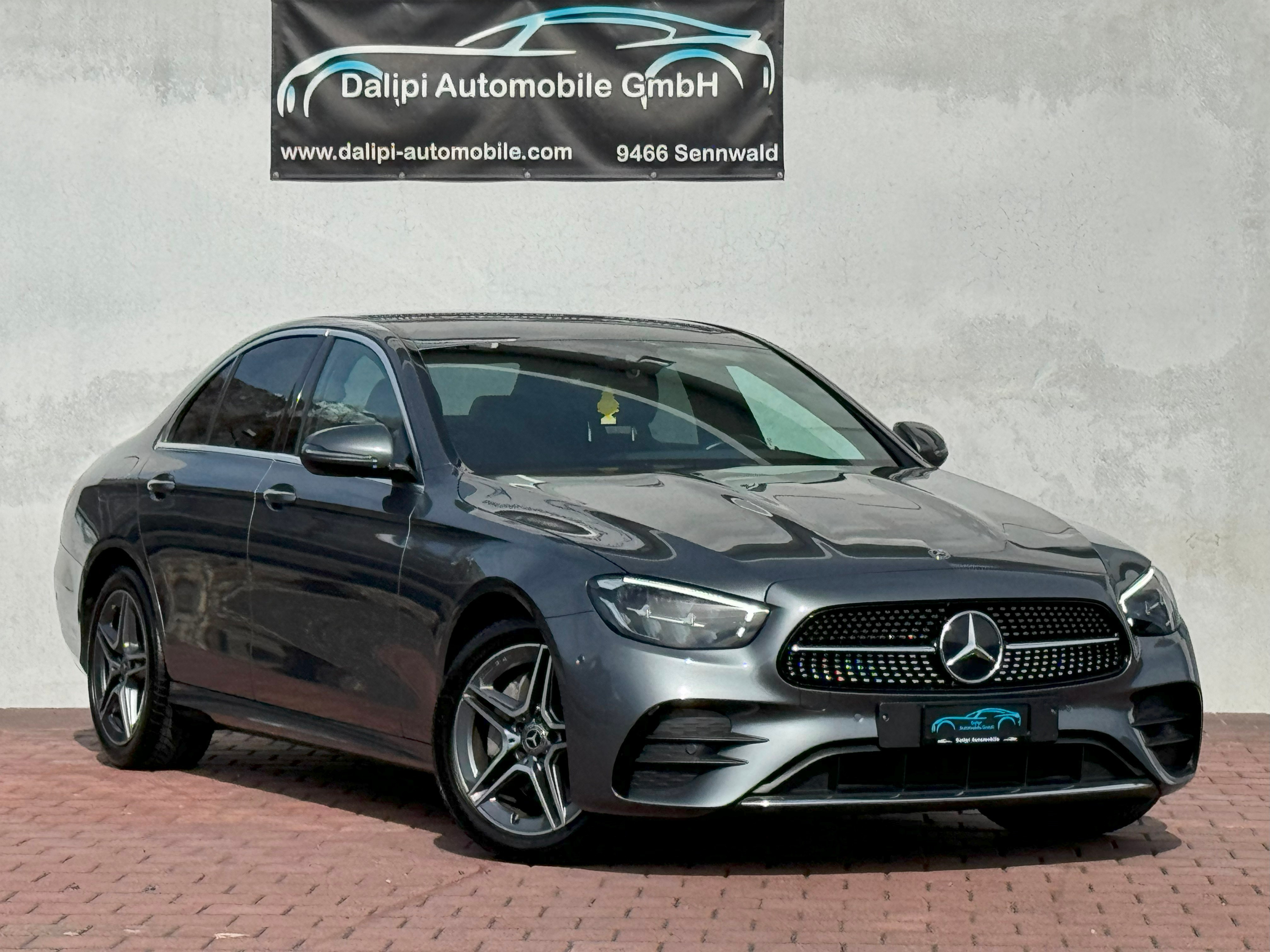 MERCEDES-BENZ E 220 d 4Matic AMG Line 9G-Tronic