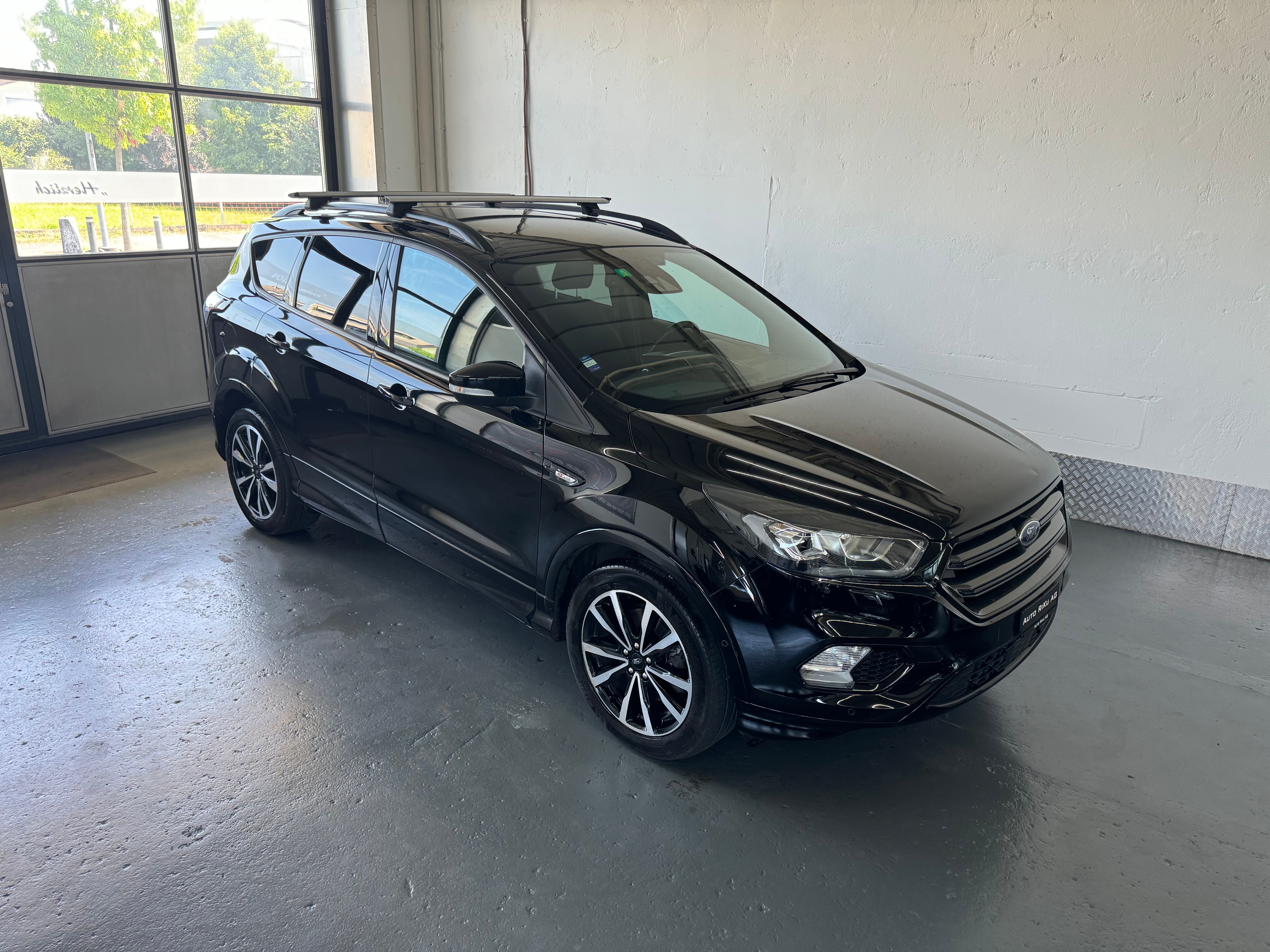 FORD Kuga 2.0 TDCi ST Line High 4WD PowerShift