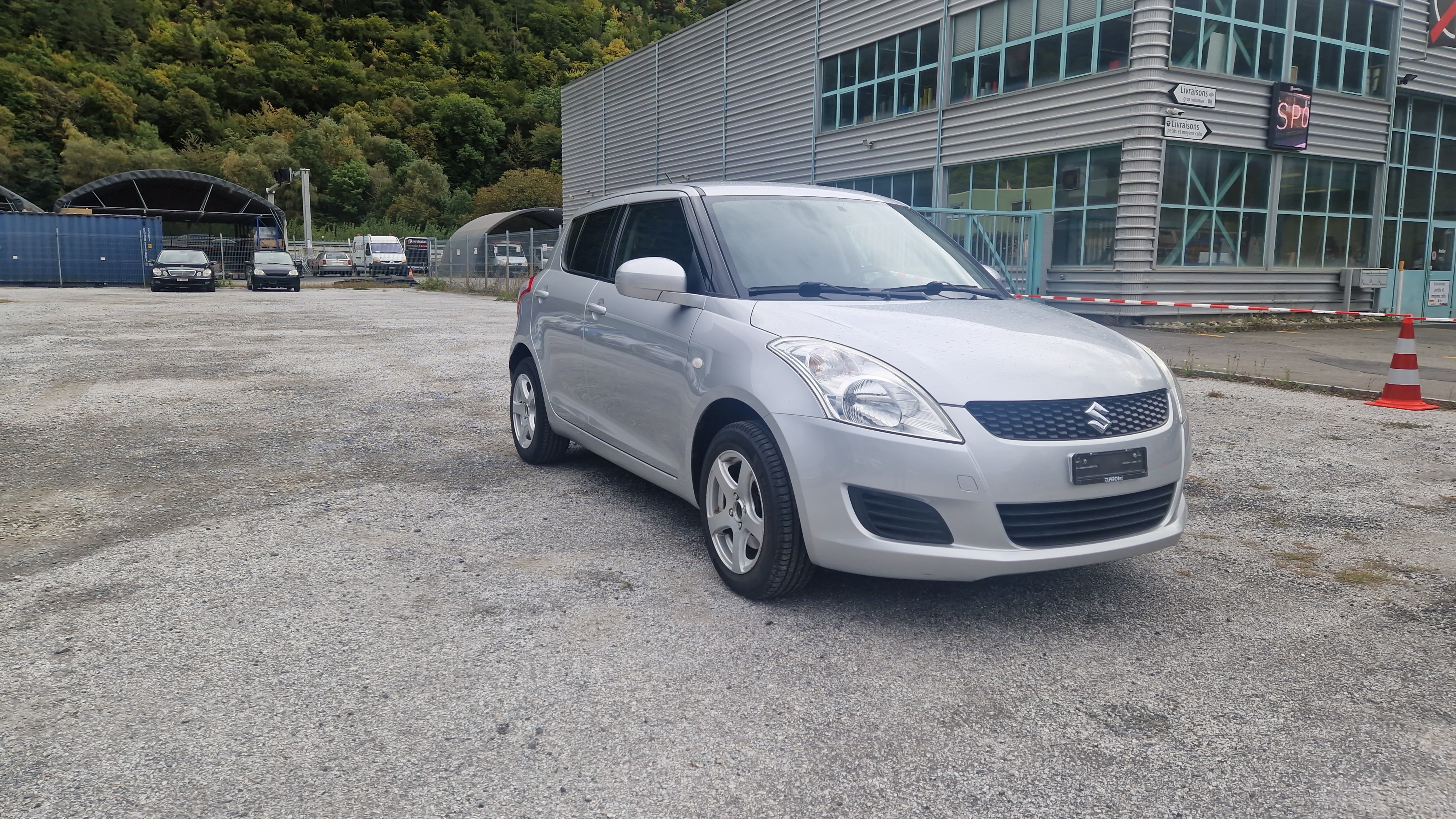 SUZUKI Swift 1.3i 16V GL 4x4