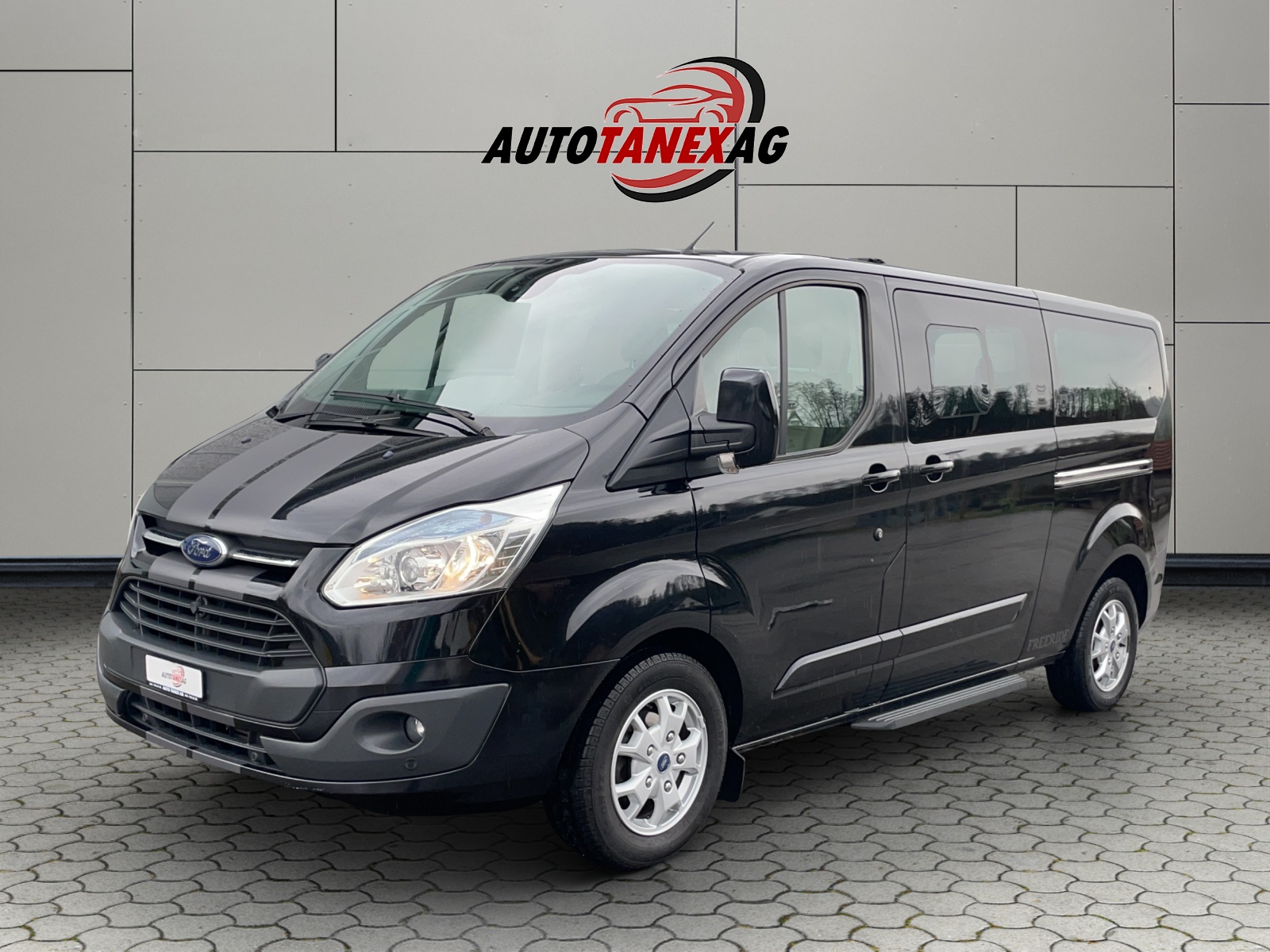 FORD Tourneo Custom 300 L2H1 Titanium