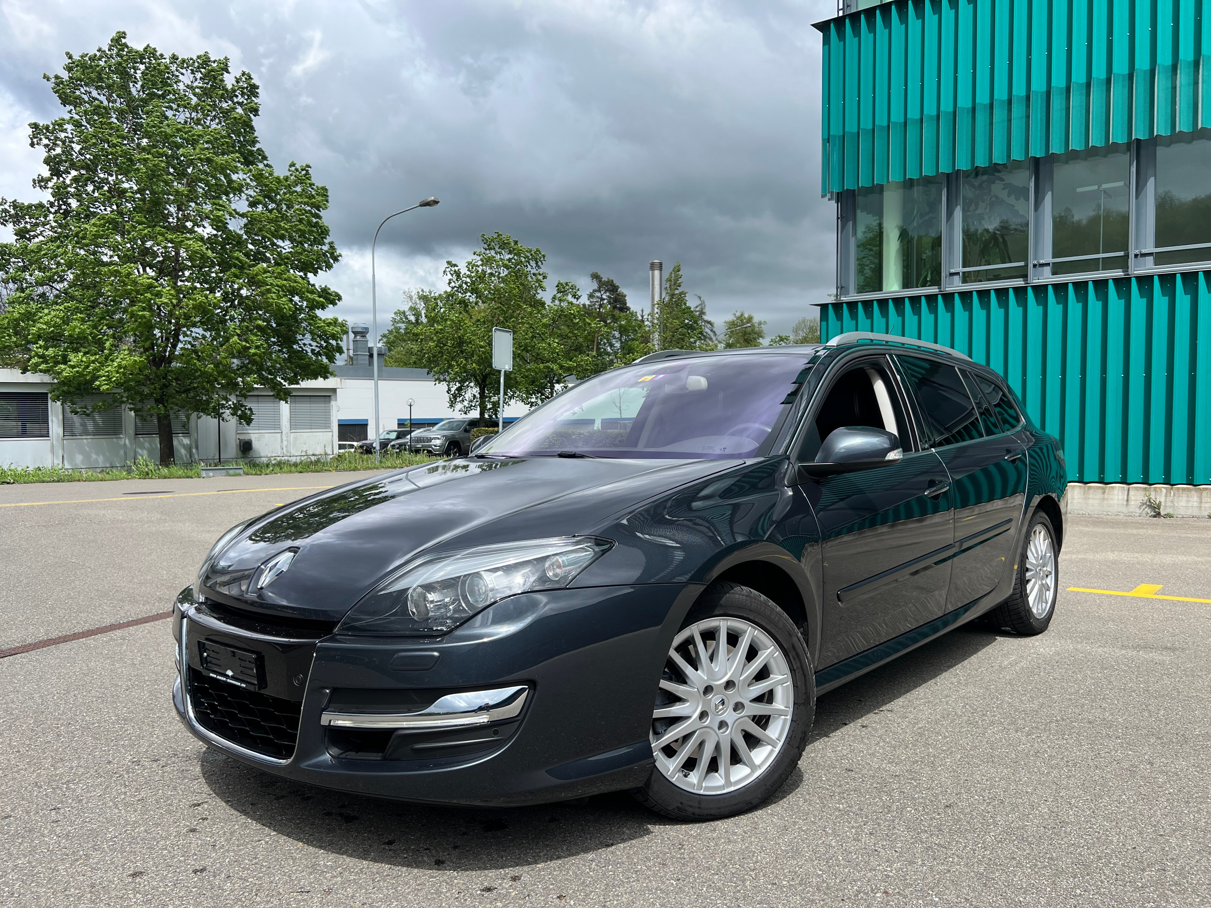 RENAULT Laguna Grandtour 2.0 dCi Initiale Automatic