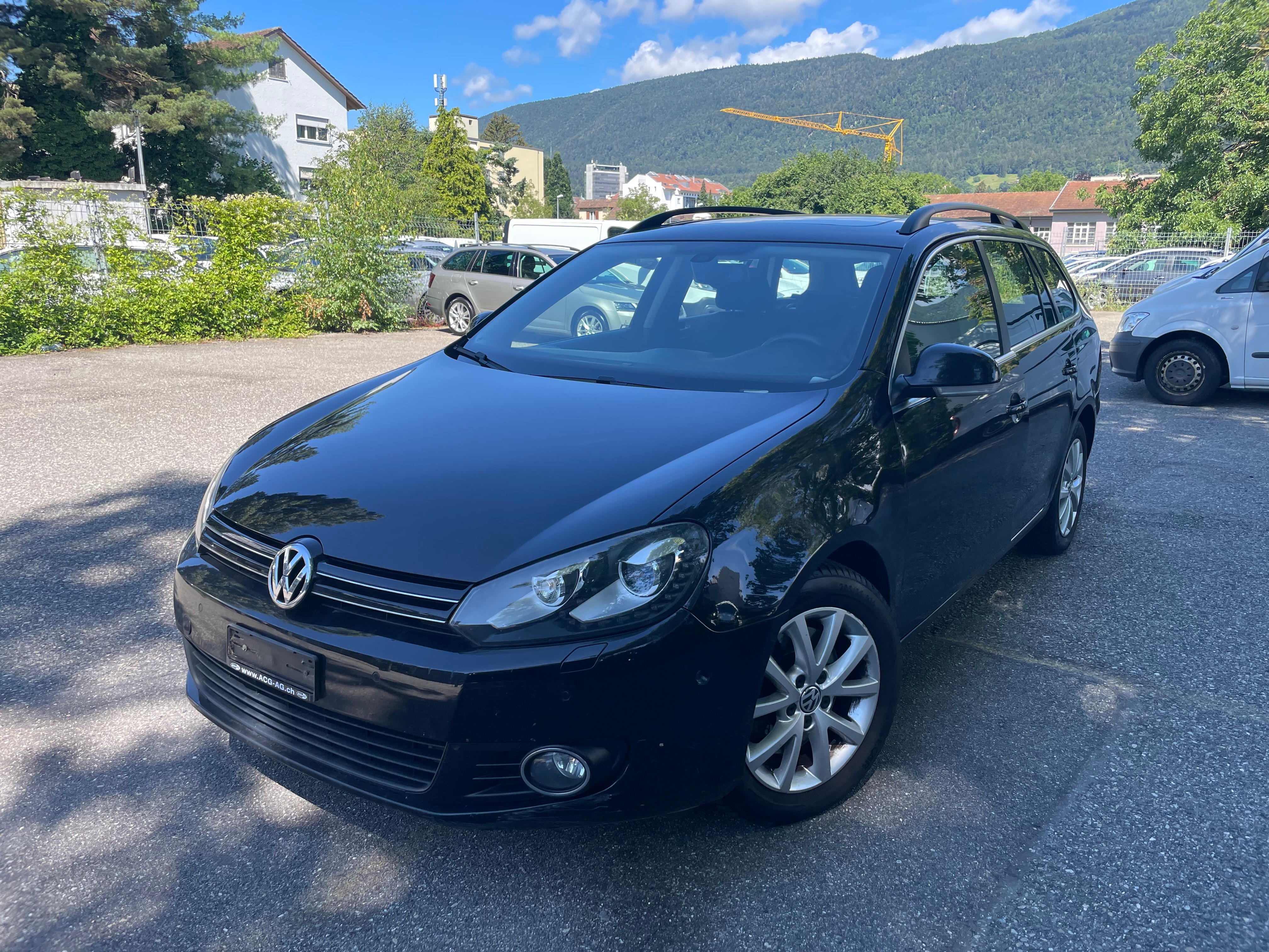 VW Golf Variant 1.4 TSI Comfortline * Gr. Navi * Xenon * Tempomat * PDC V&H-Rückfahrkamera * Panoramadach * B5a