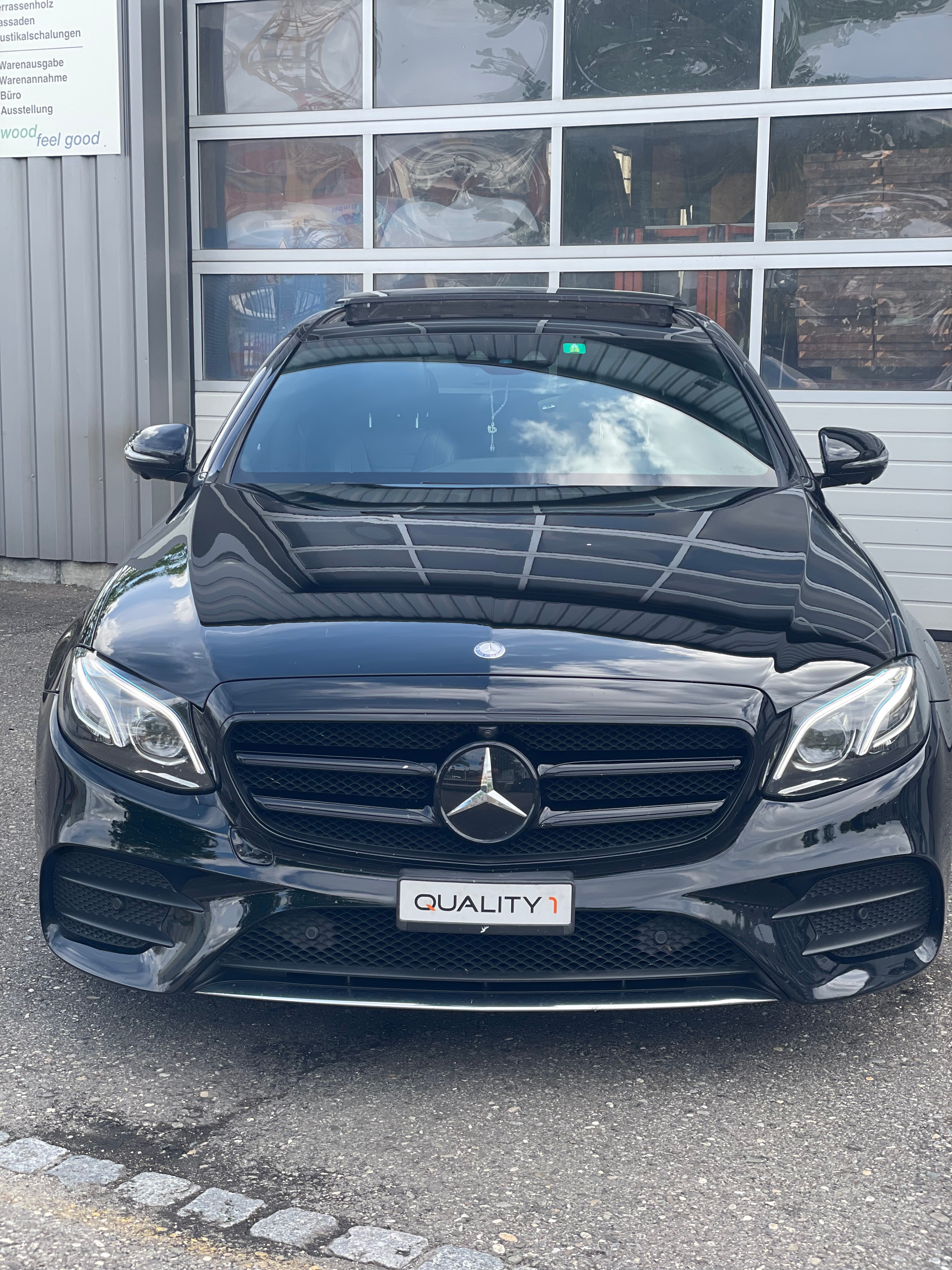 MERCEDES-BENZ E 220 d AMG Line 9G-Tronic