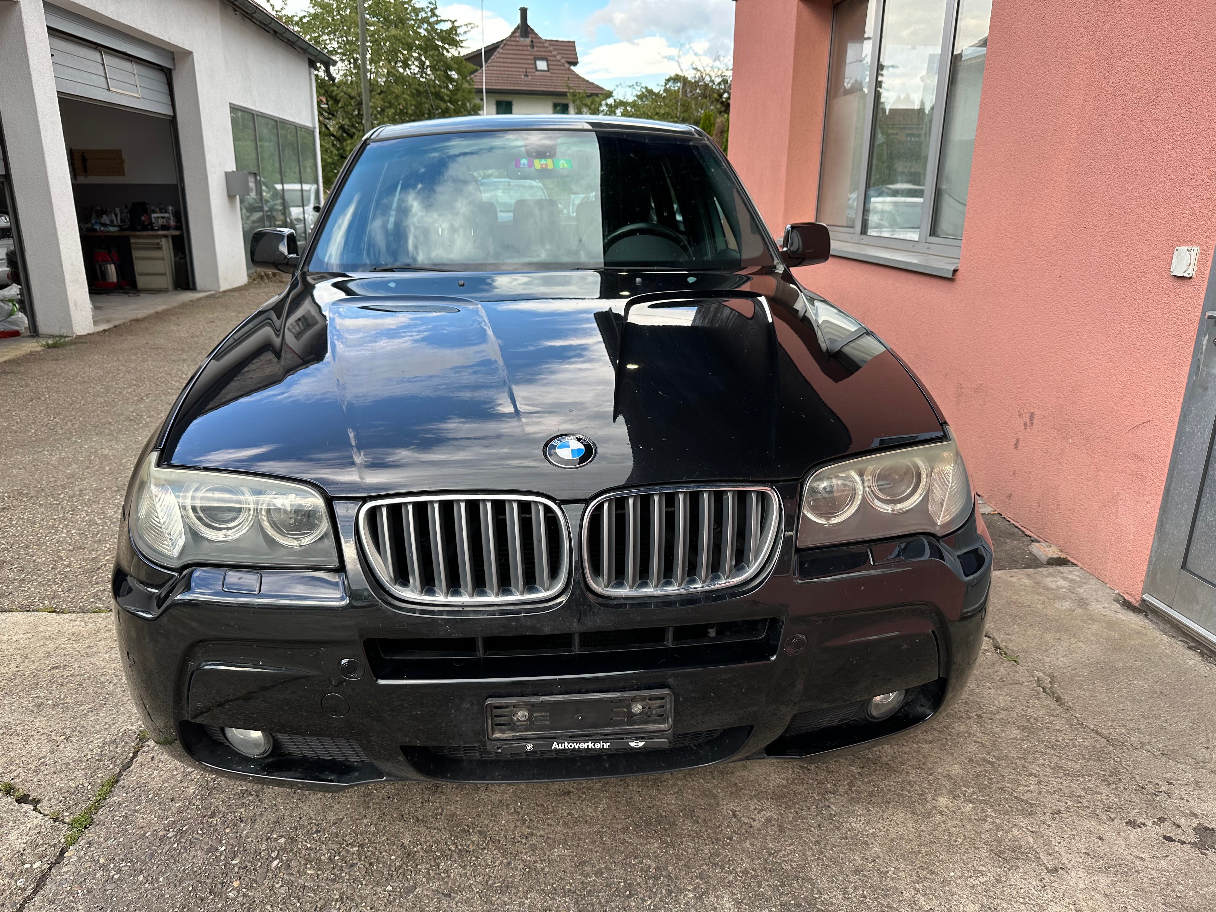 BMW X3 xDrive 30i (3.0si)