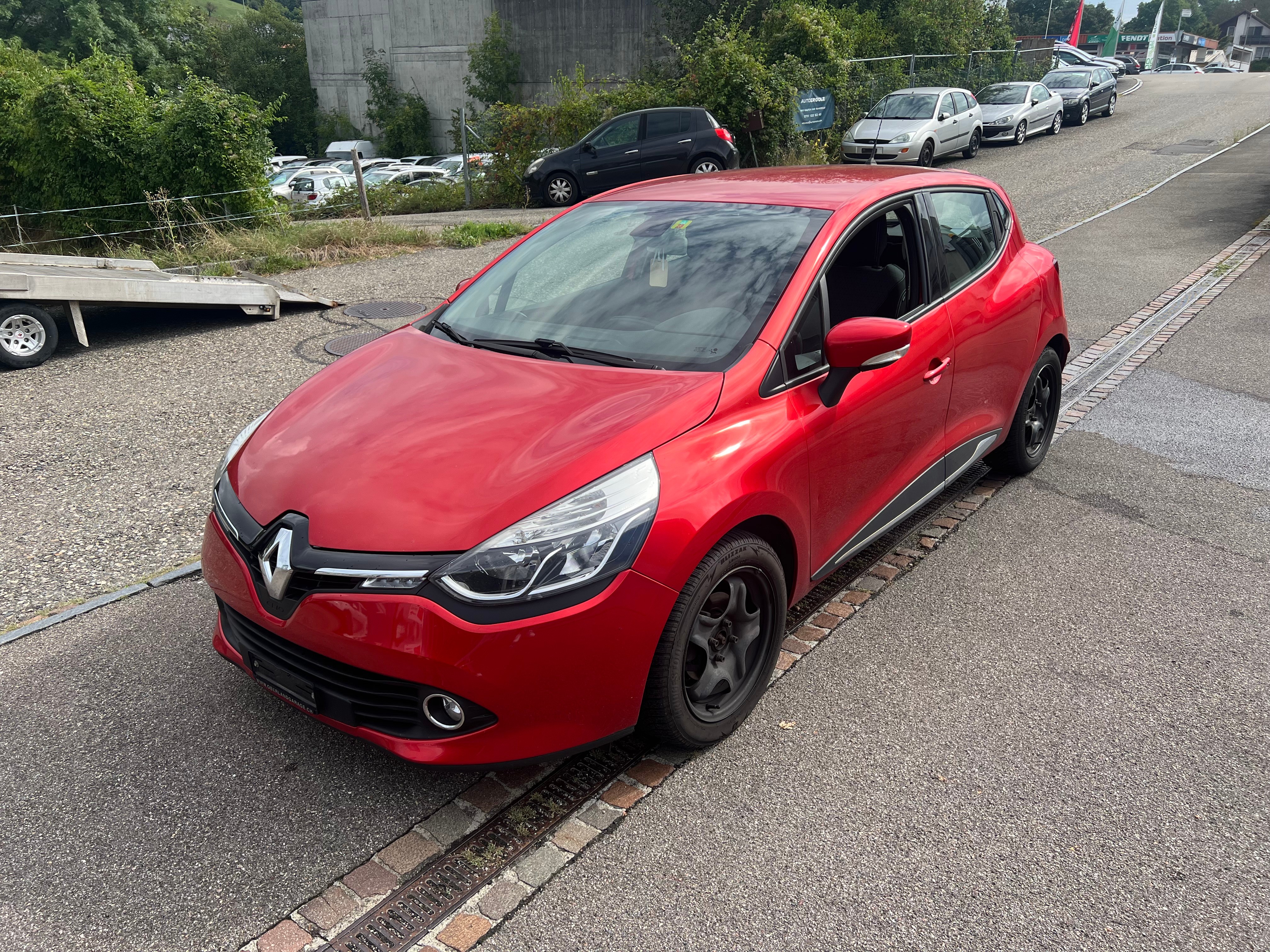 RENAULT Clio 1.2 16V T Swiss Edition EDC