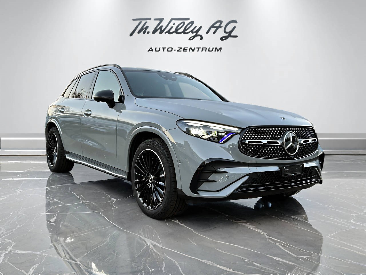 MERCEDES-BENZ GLC 300 d AMG Line 4matic