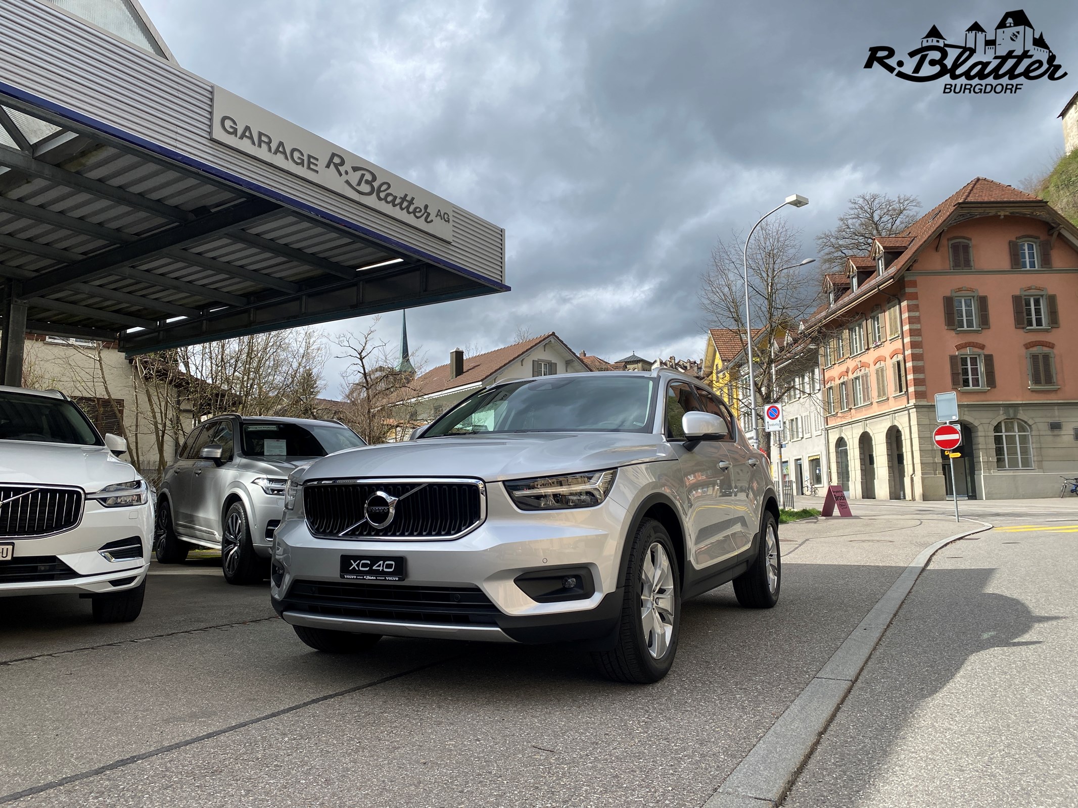 VOLVO XC40 D4 AWD Momentum Geartronic