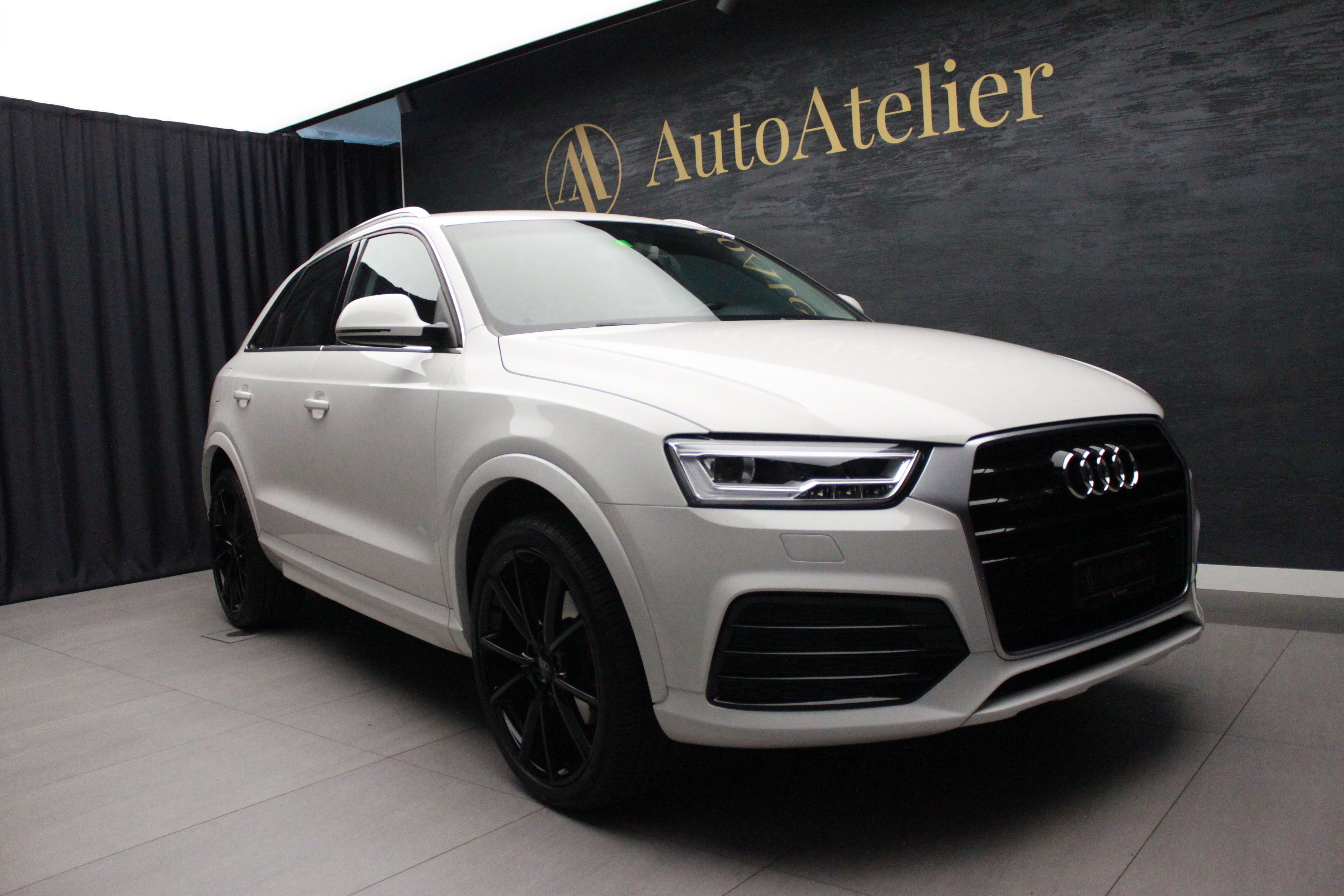 AUDI Q3 2.0 TDI sport quattro S-tronic