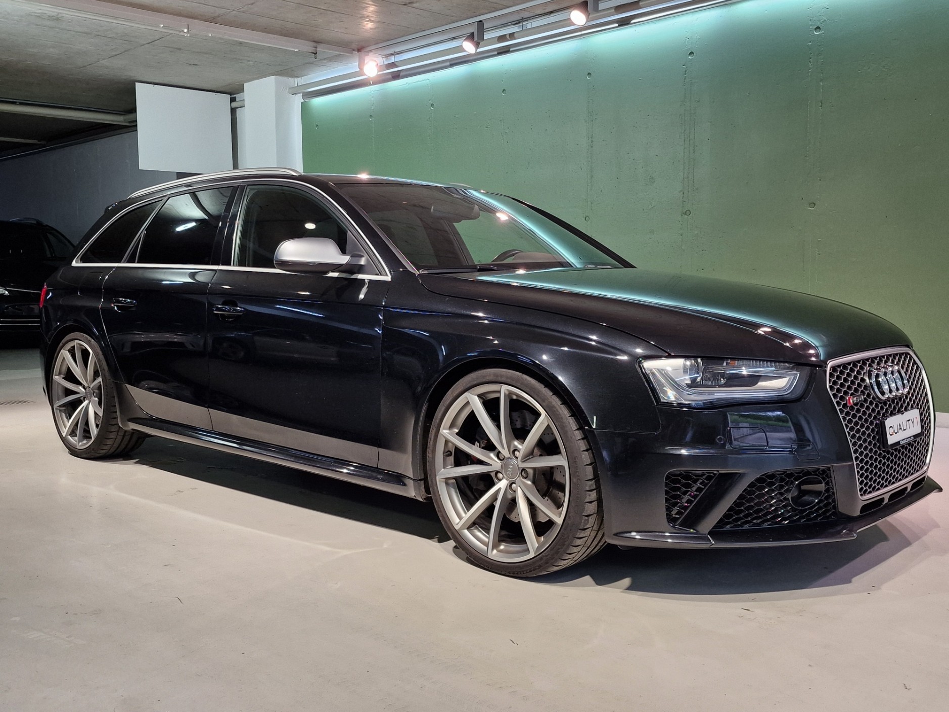 AUDI RS4 Avant 4.2 FSI V8 quattro S-tronic