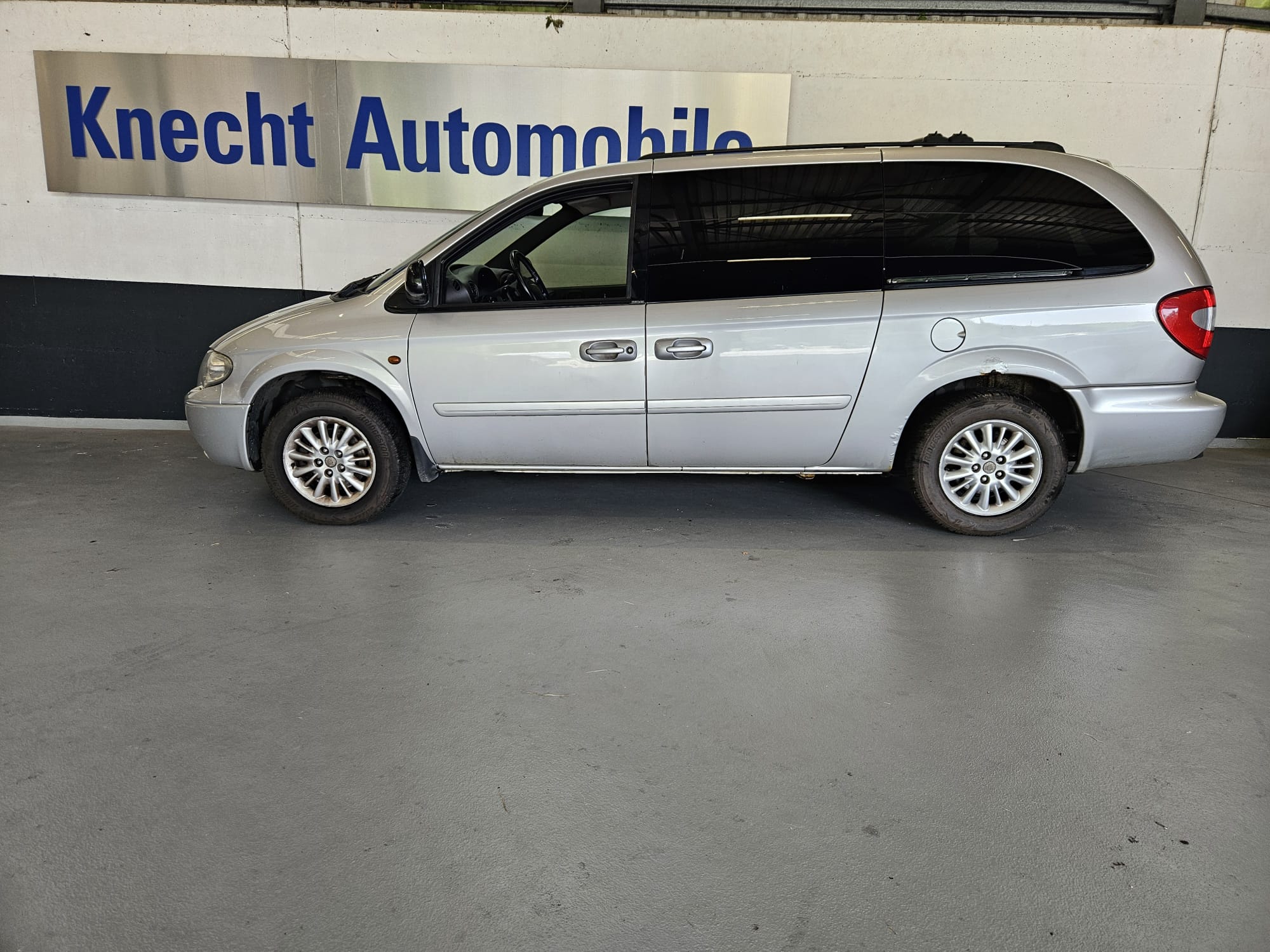 CHRYSLER Grand Voyager 3.3 LX Automatic