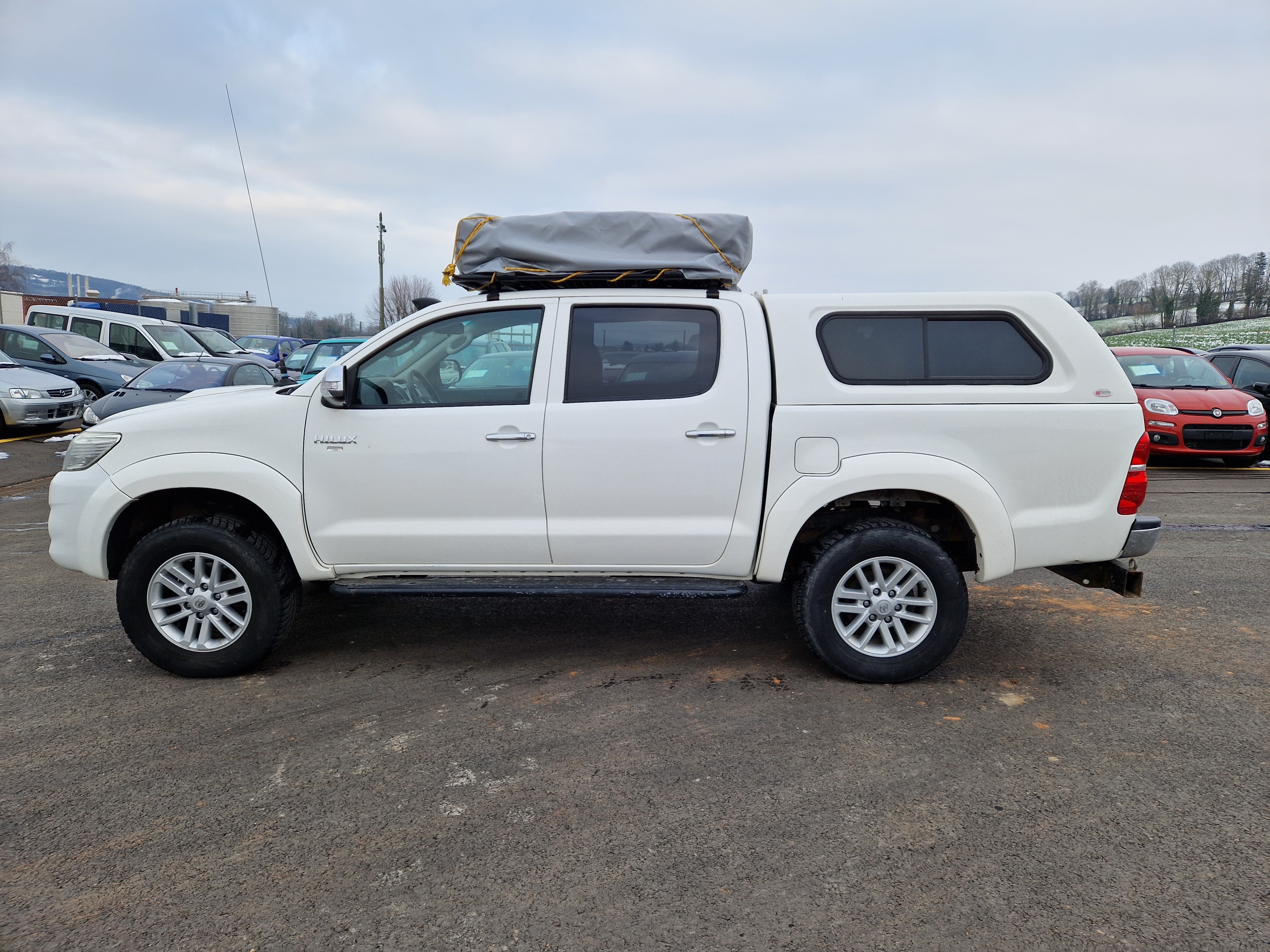 TOYOTA Hilux 2.5D 4WD Double Cab Luna