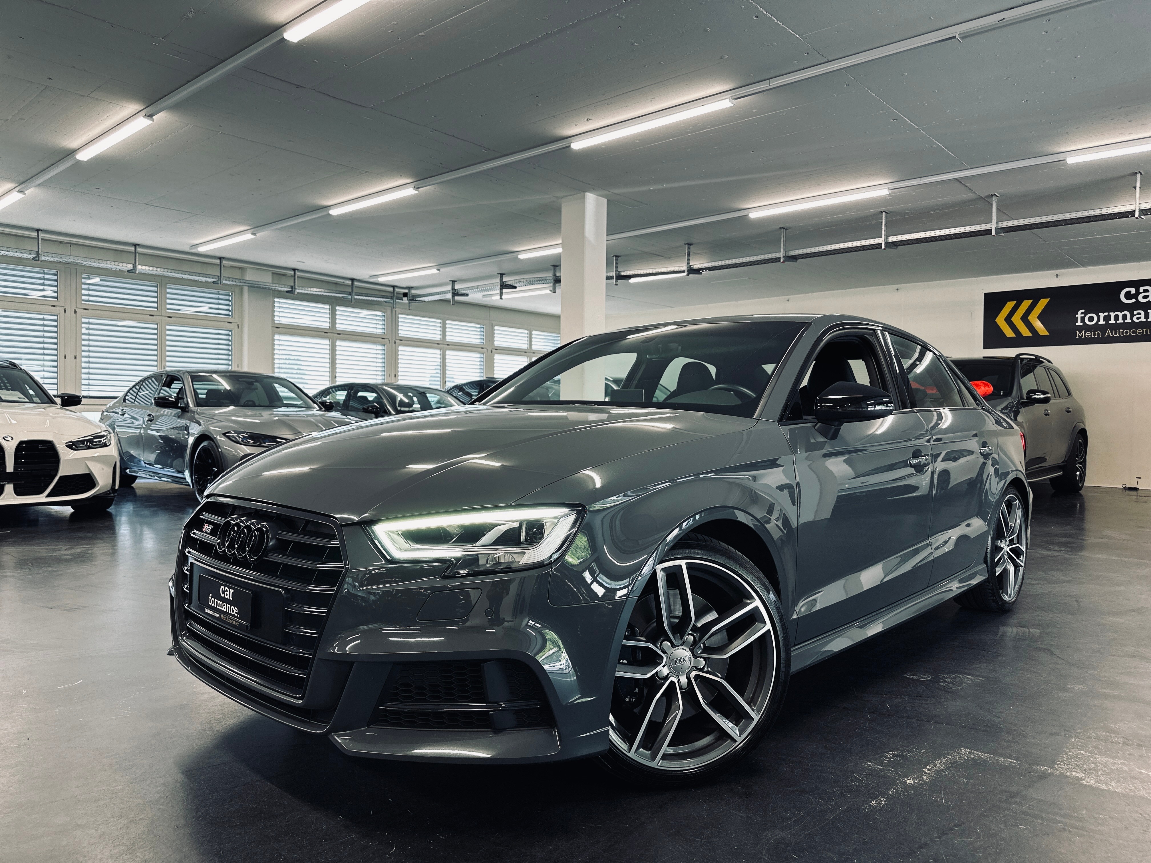 AUDI S3 Limousine 2.0 T FSI quattro S-Tronic