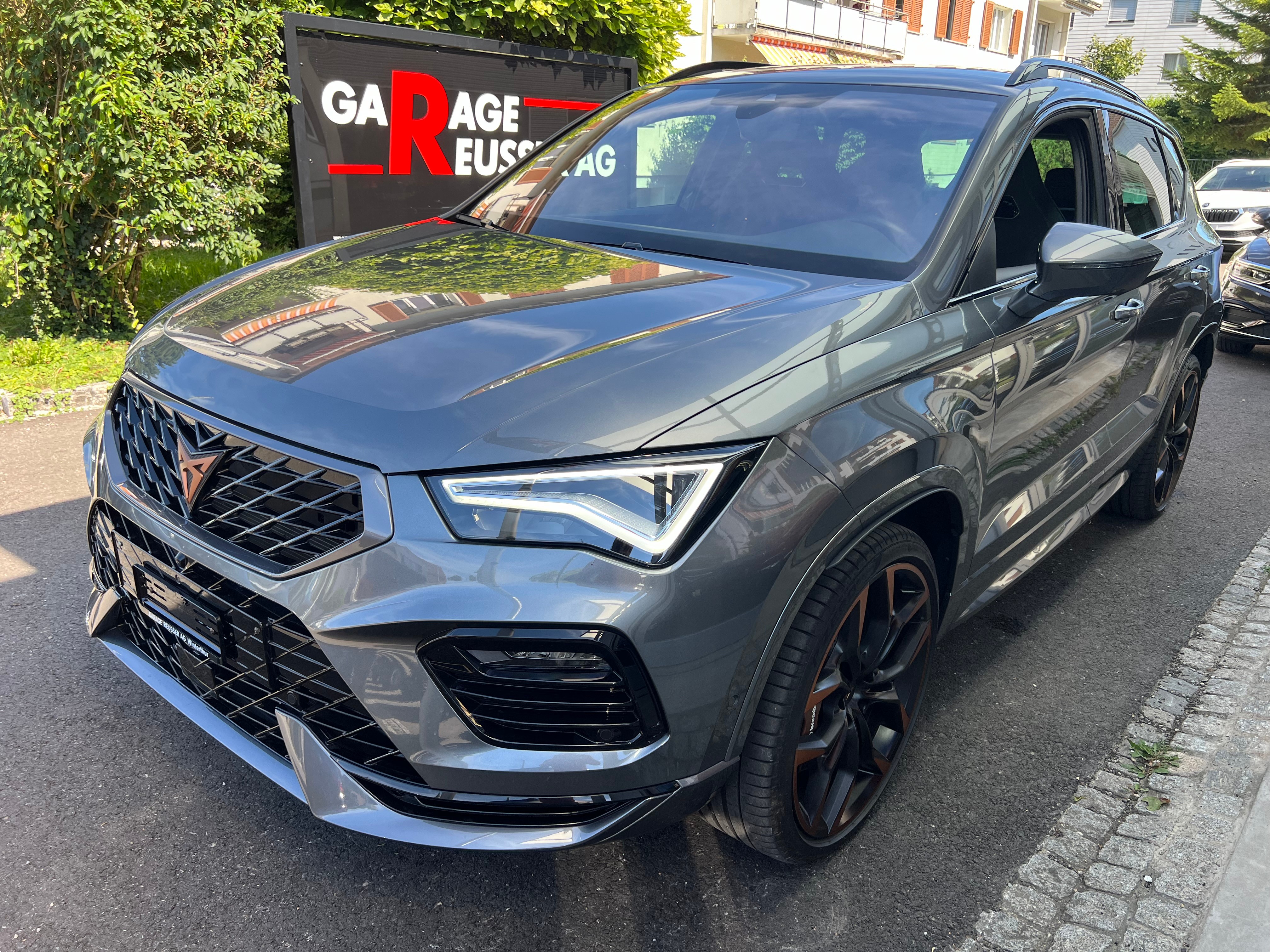 CUPRA Ateca 2.0TSI 4Drive DSG *** Akrapovic Sportauspuffanlage ***