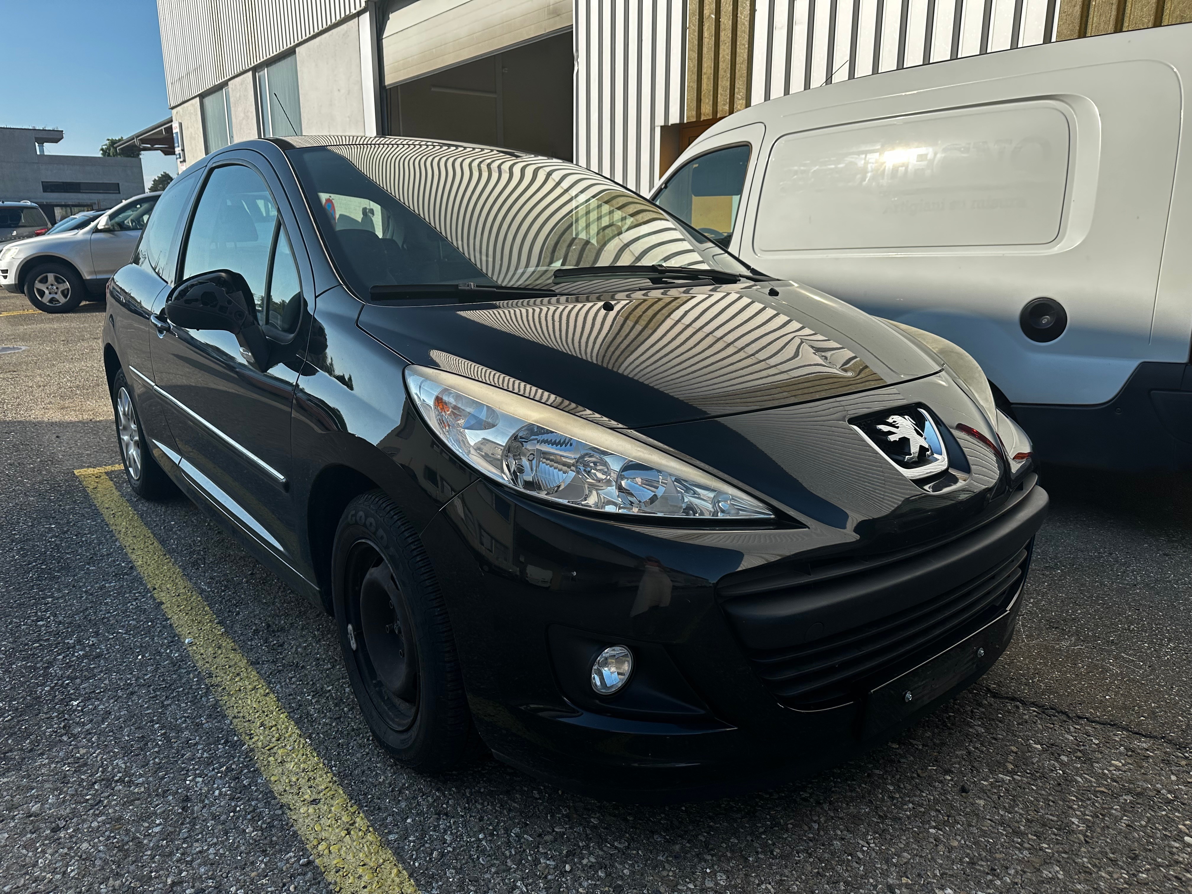 PEUGEOT 207 1.4 Urban