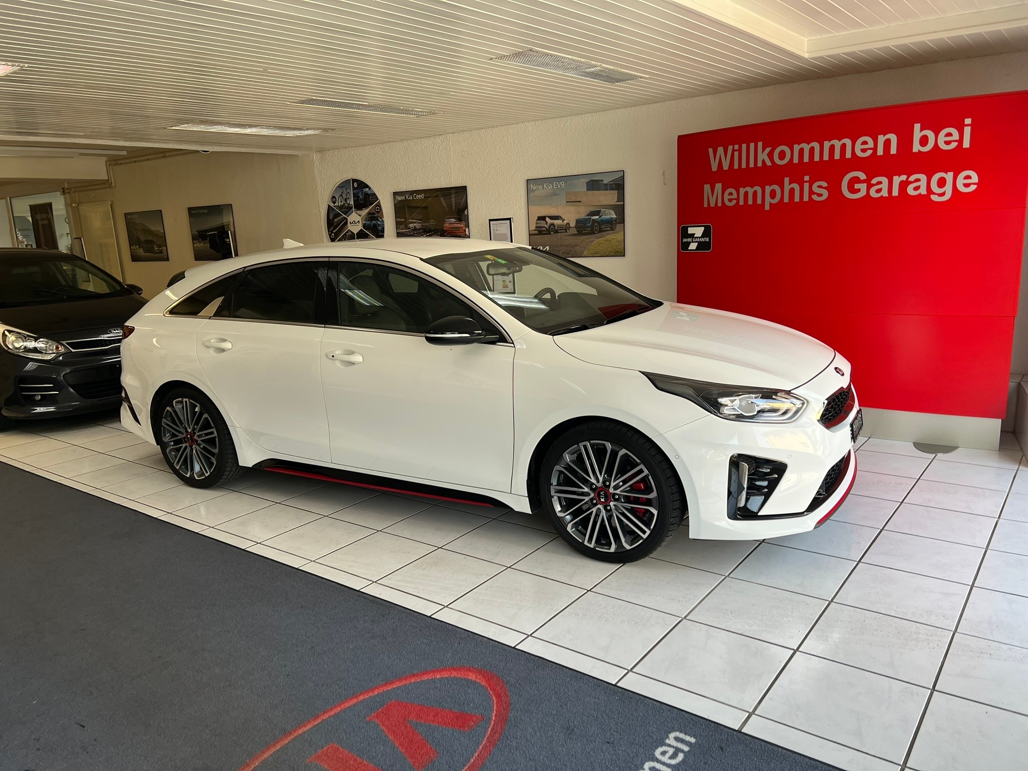 KIA ProCeed 1.6 T-GDi GT DCT