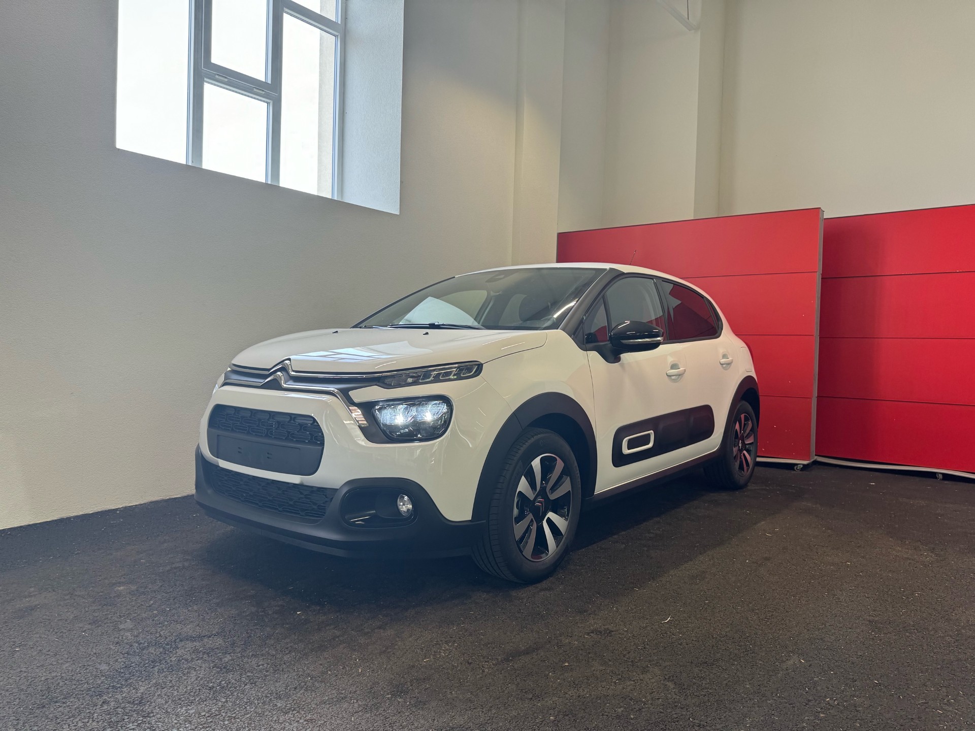 CITROEN C3 1.2i PT Swiss Ed. EAT6