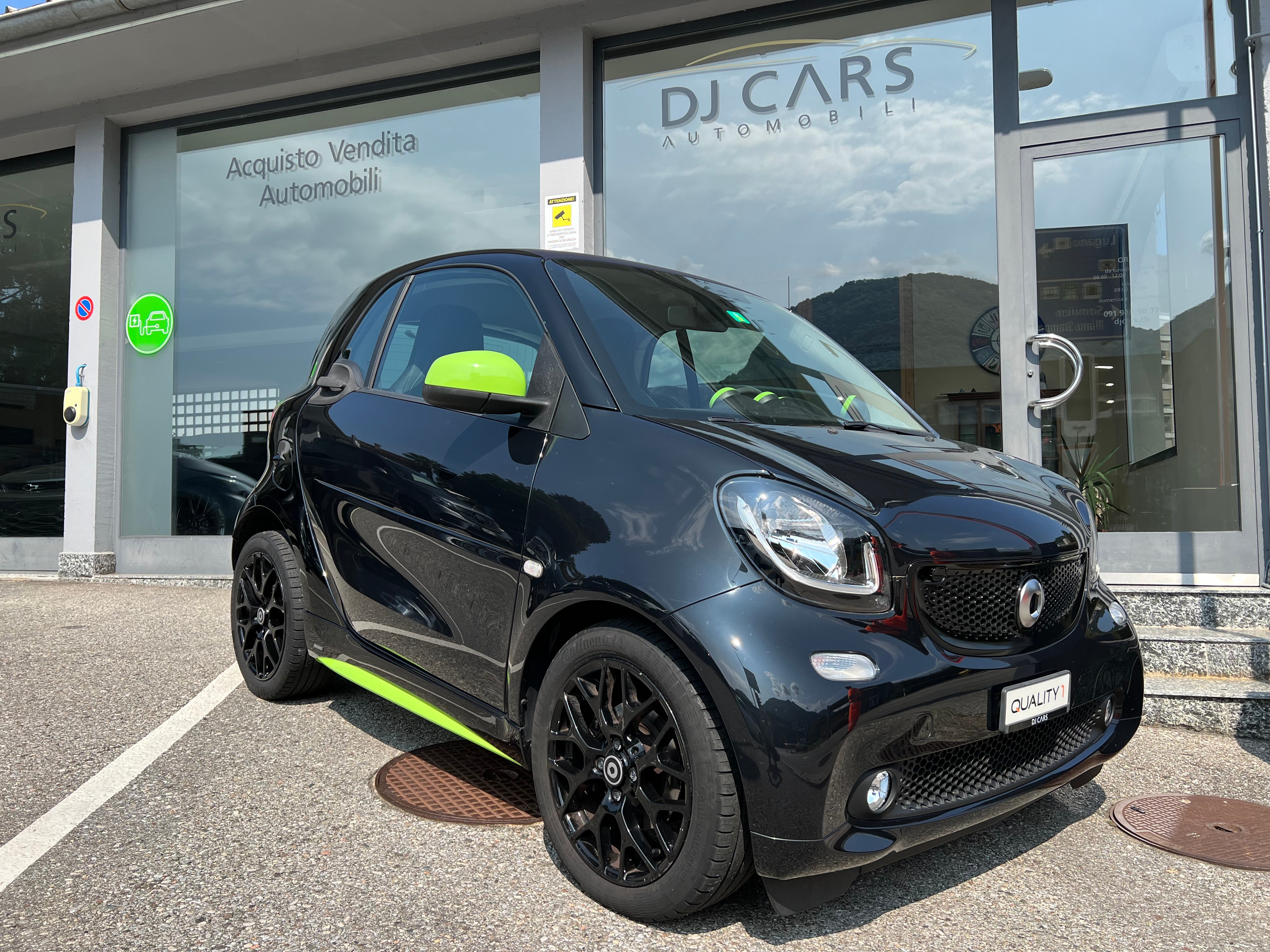 SMART fortwo black pearl twinmatic