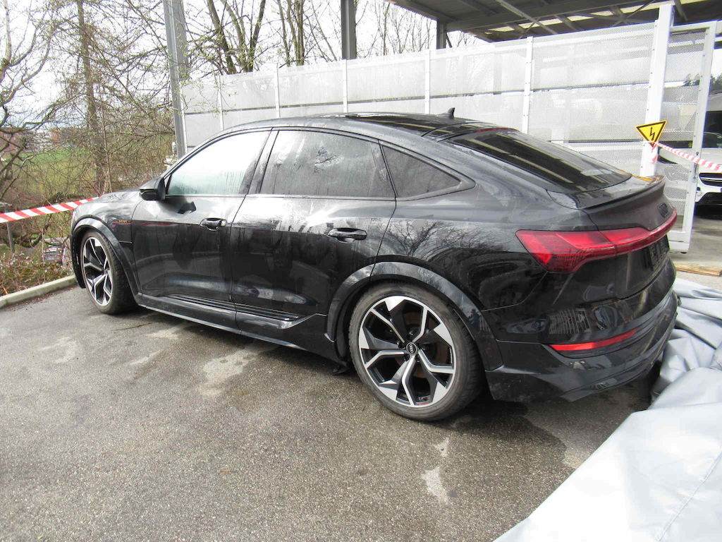 AUDI e-tron S Sportback quattro