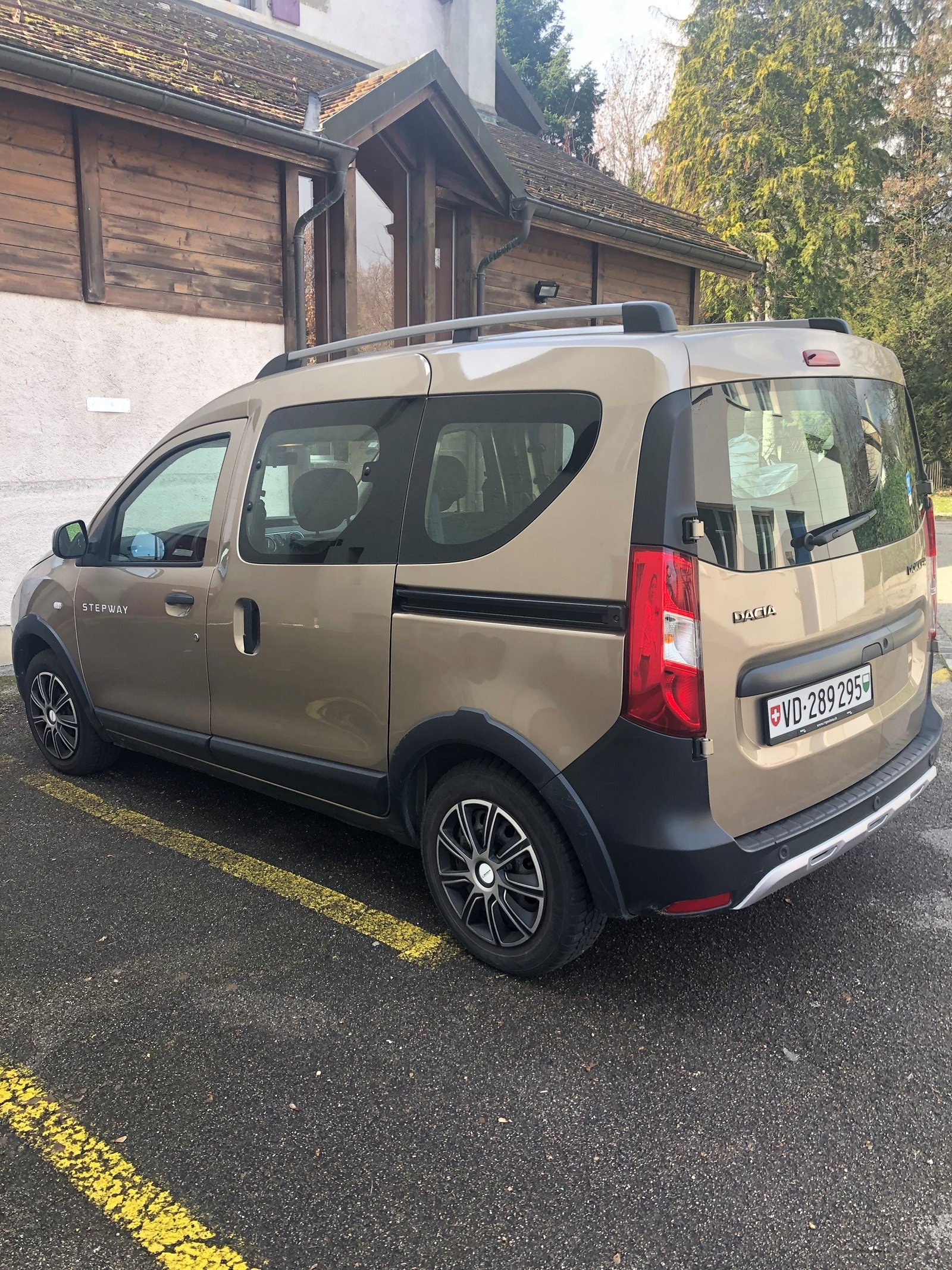 DACIA Dokker TCE 130 16V Stepway