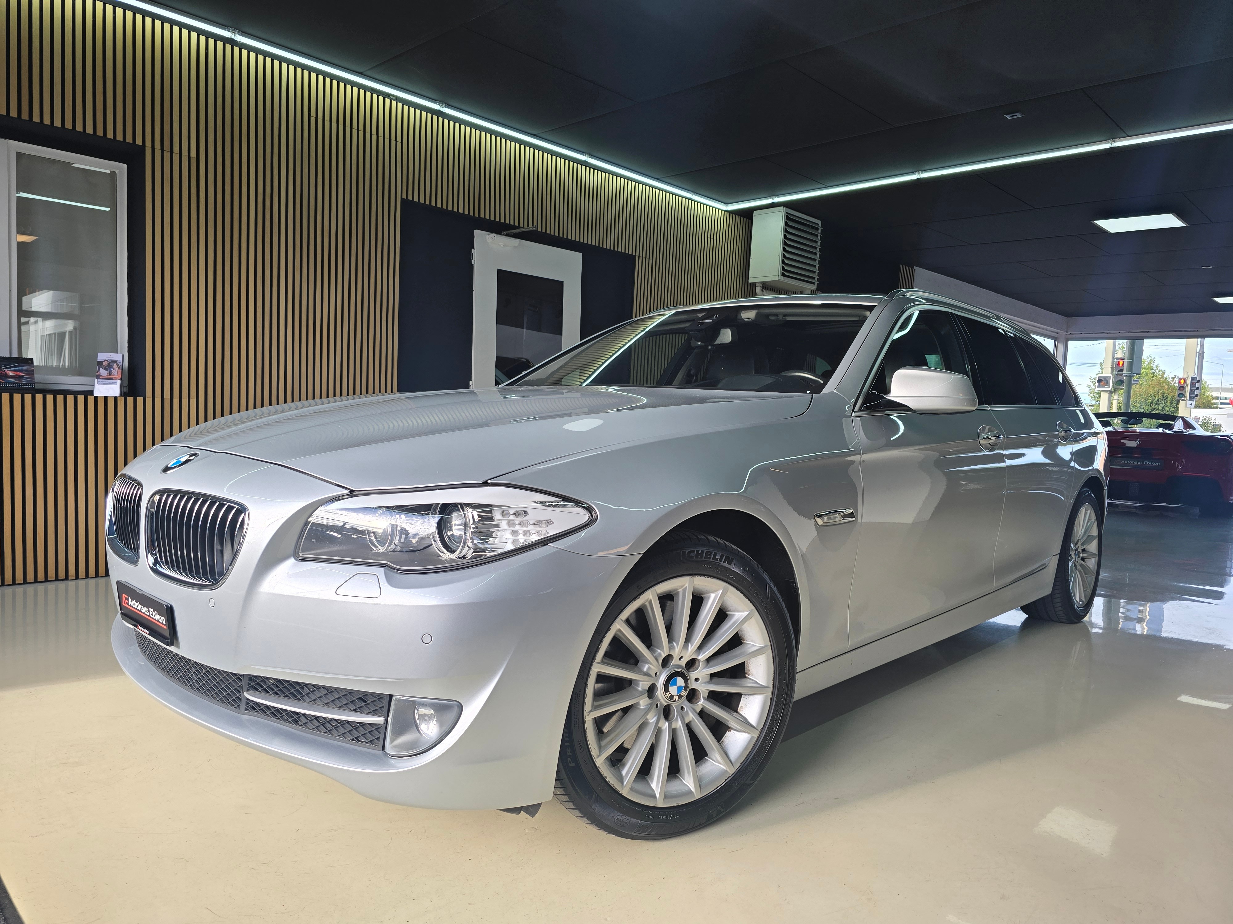 BMW 530d xDrive Touring Steptronic