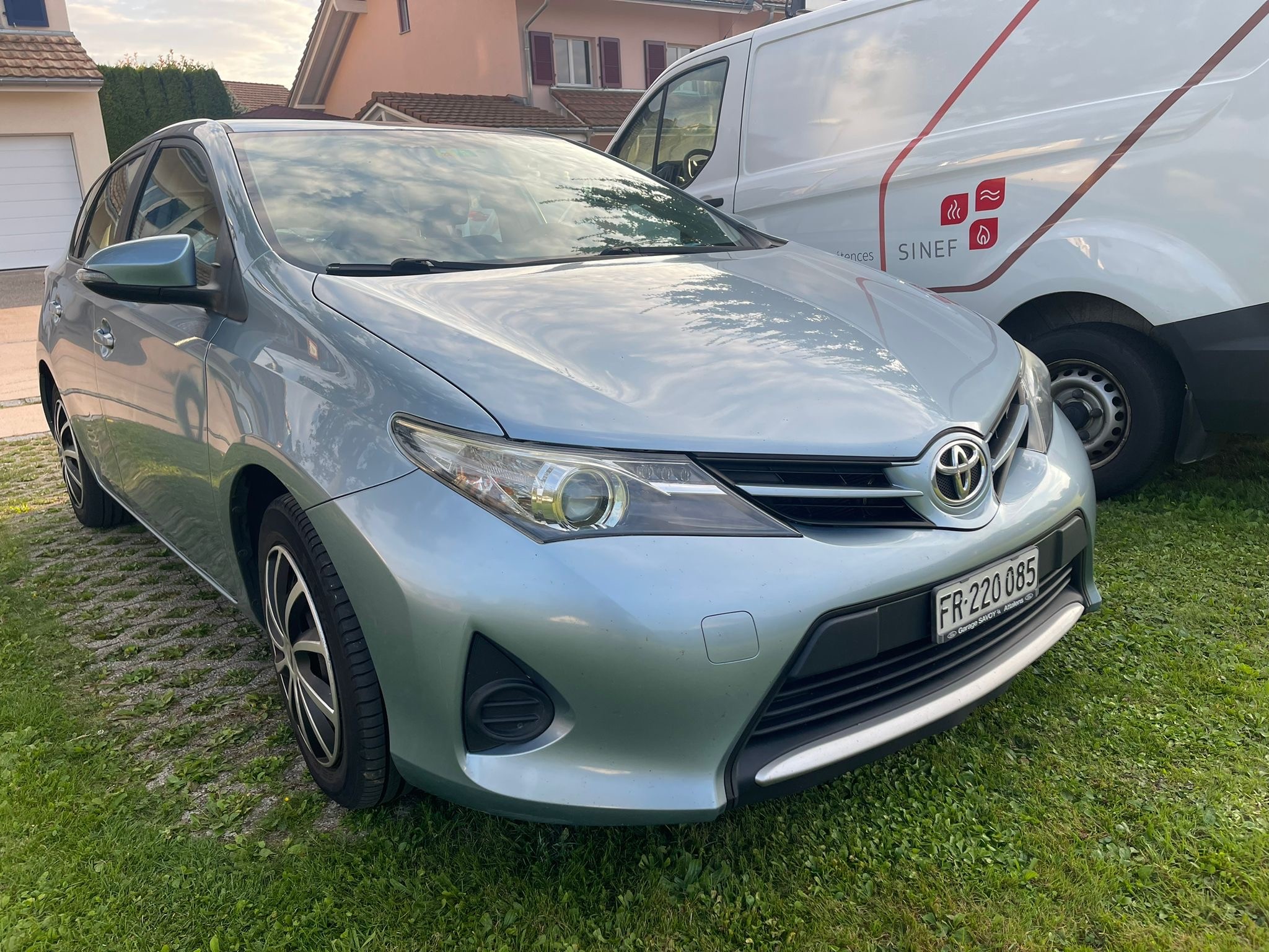 TOYOTA Auris 1.6 Luna