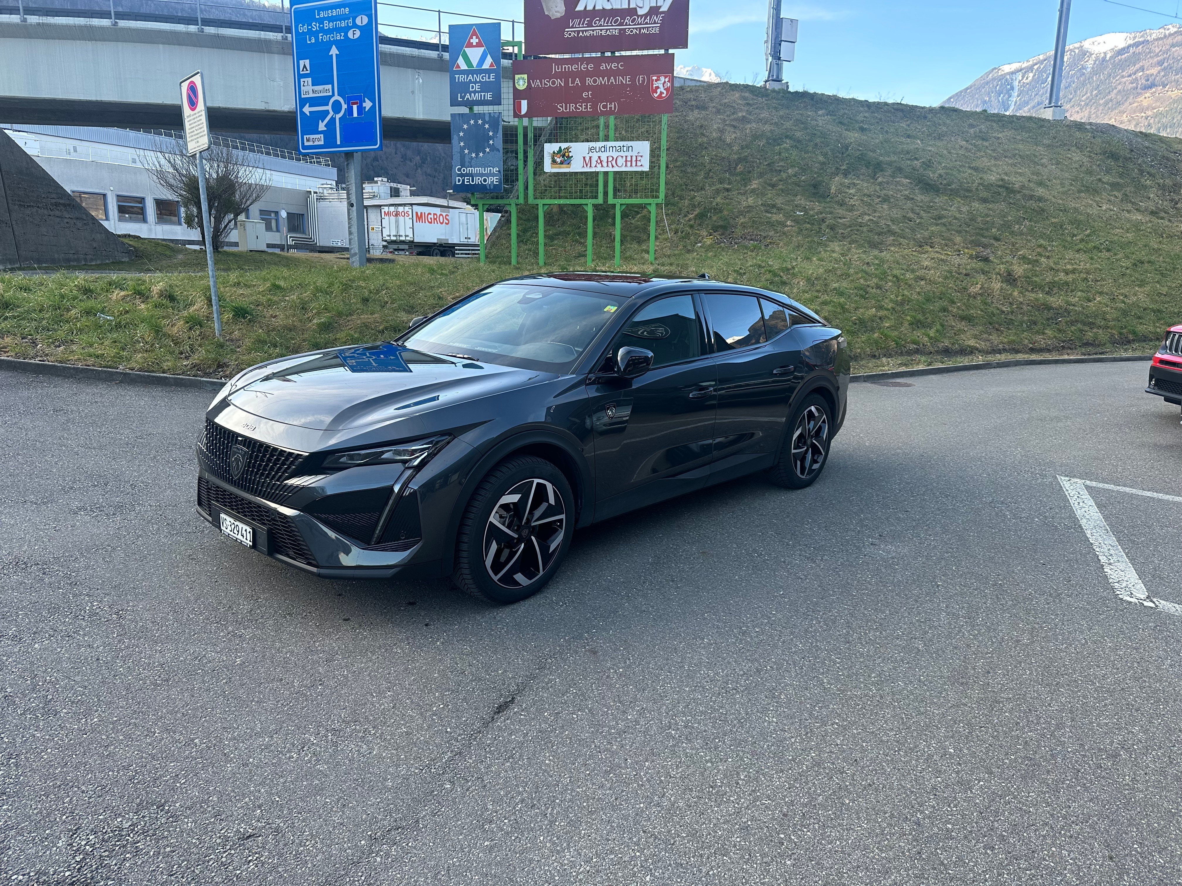 PEUGEOT 408 1.6 PHEV 180 GT