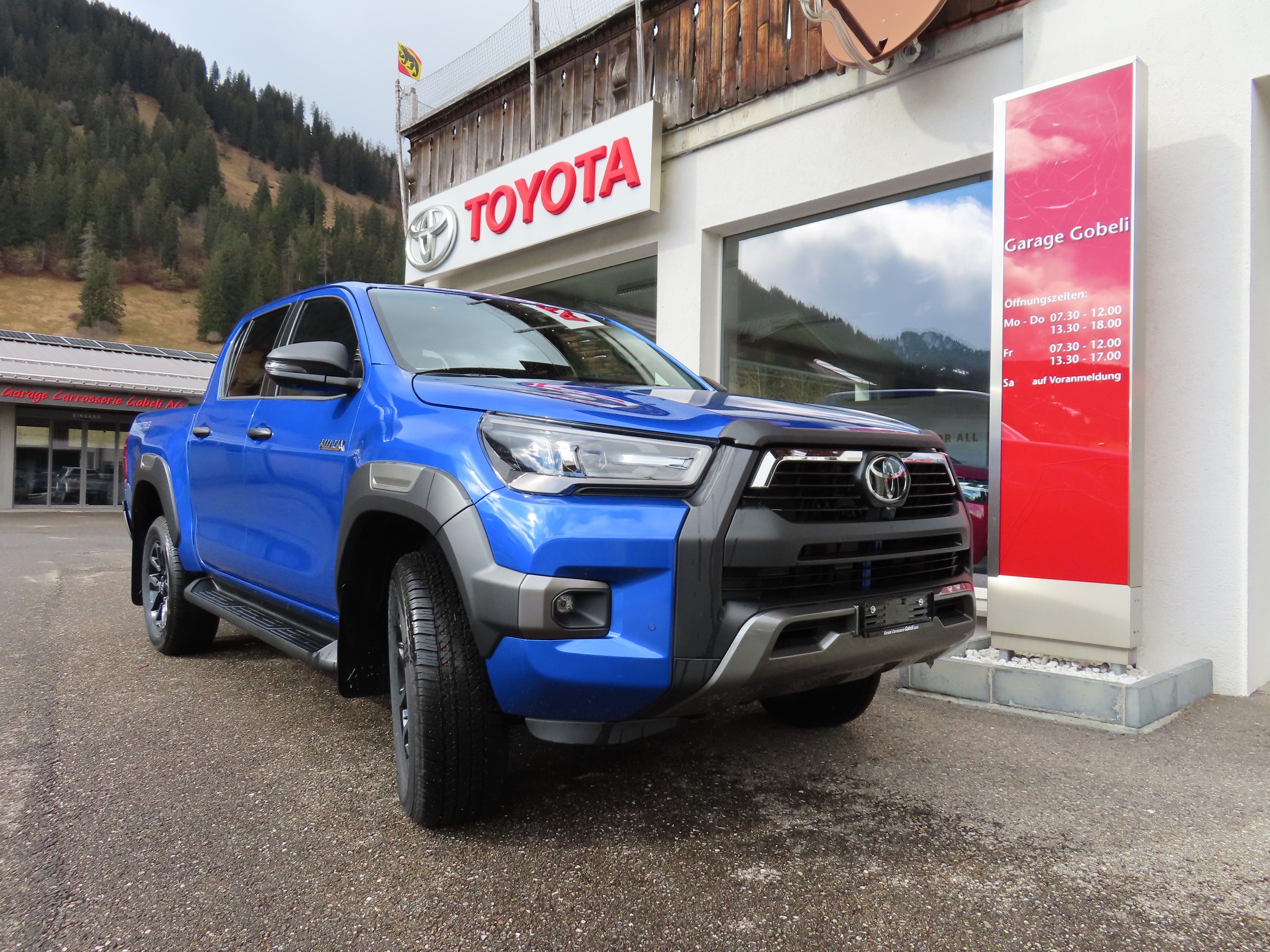 TOYOTA Hilux 2.8D-4D Invincible Double Cab 4x4 A