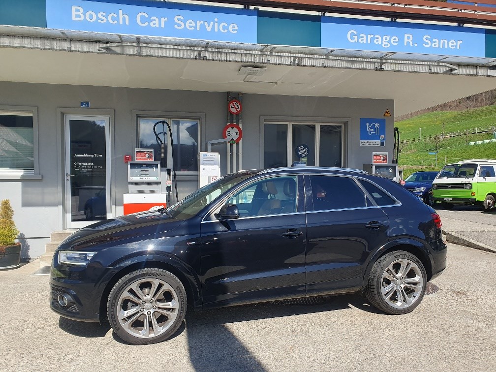 AUDI Q3 2.0 TFSI quattro S-tronic