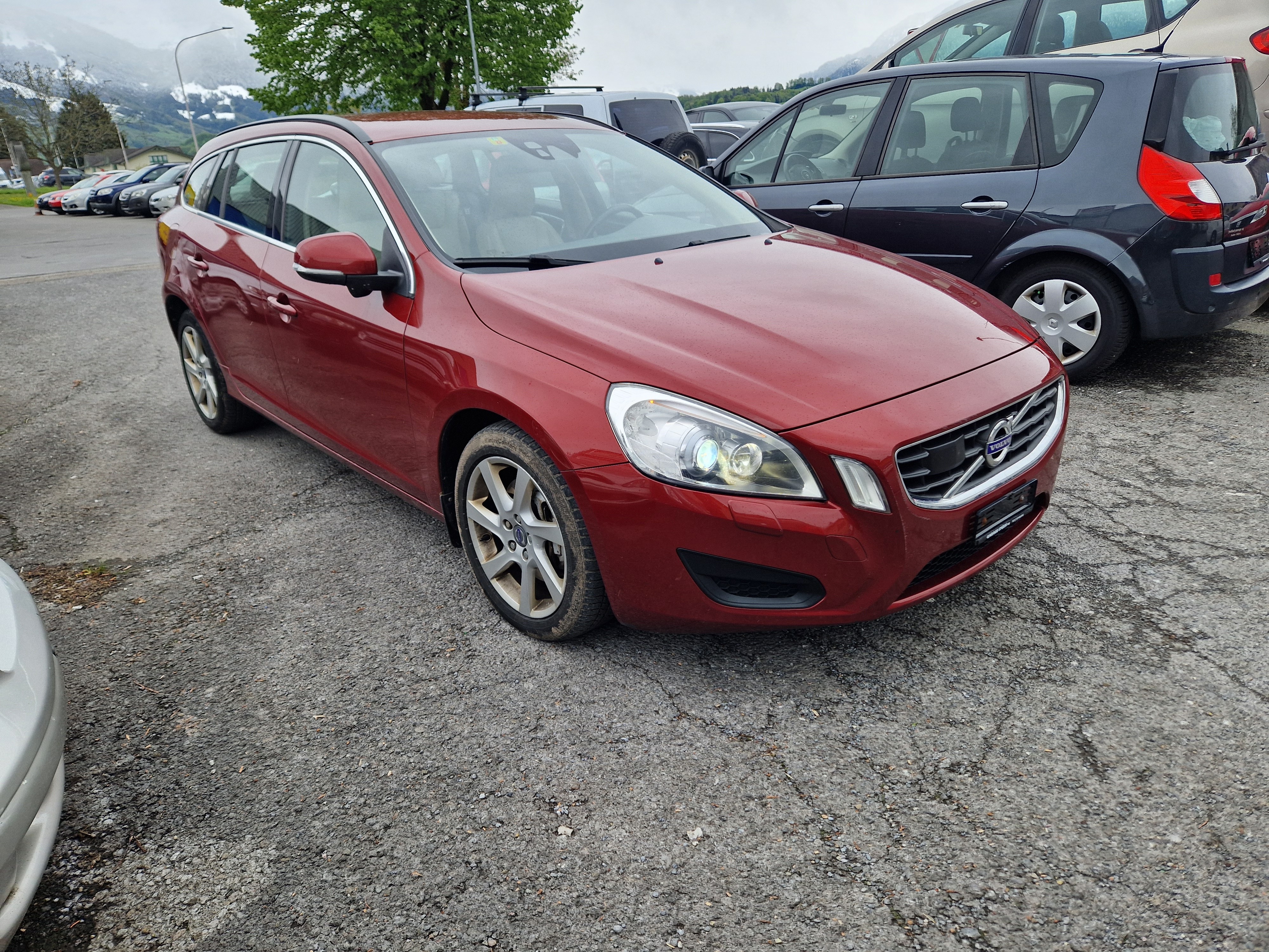 VOLVO V60 D5 AWD Summum Geartronic