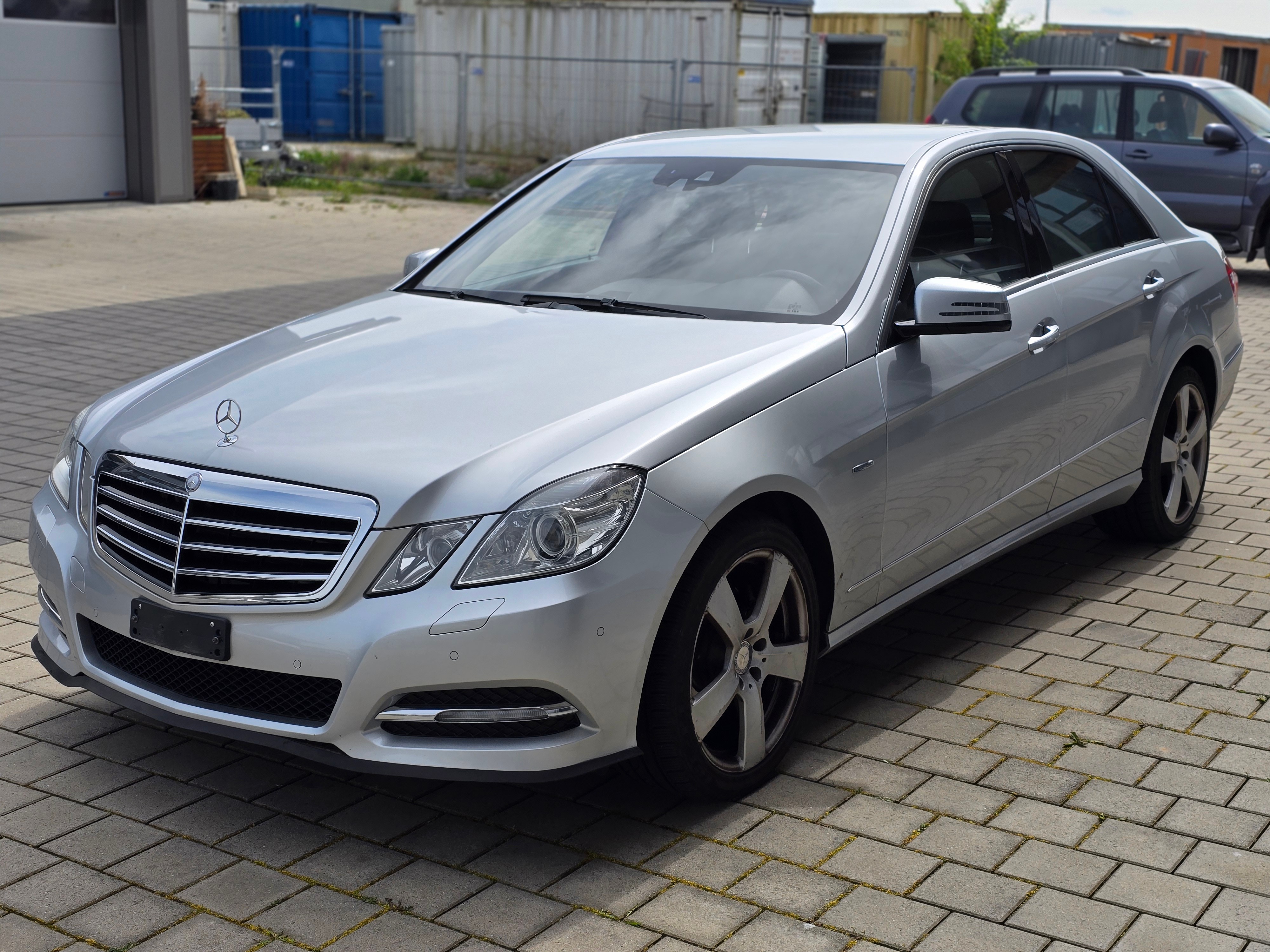 MERCEDES-BENZ E 350 CDI BlueEfficiency Avantgarde 7G-Tronic