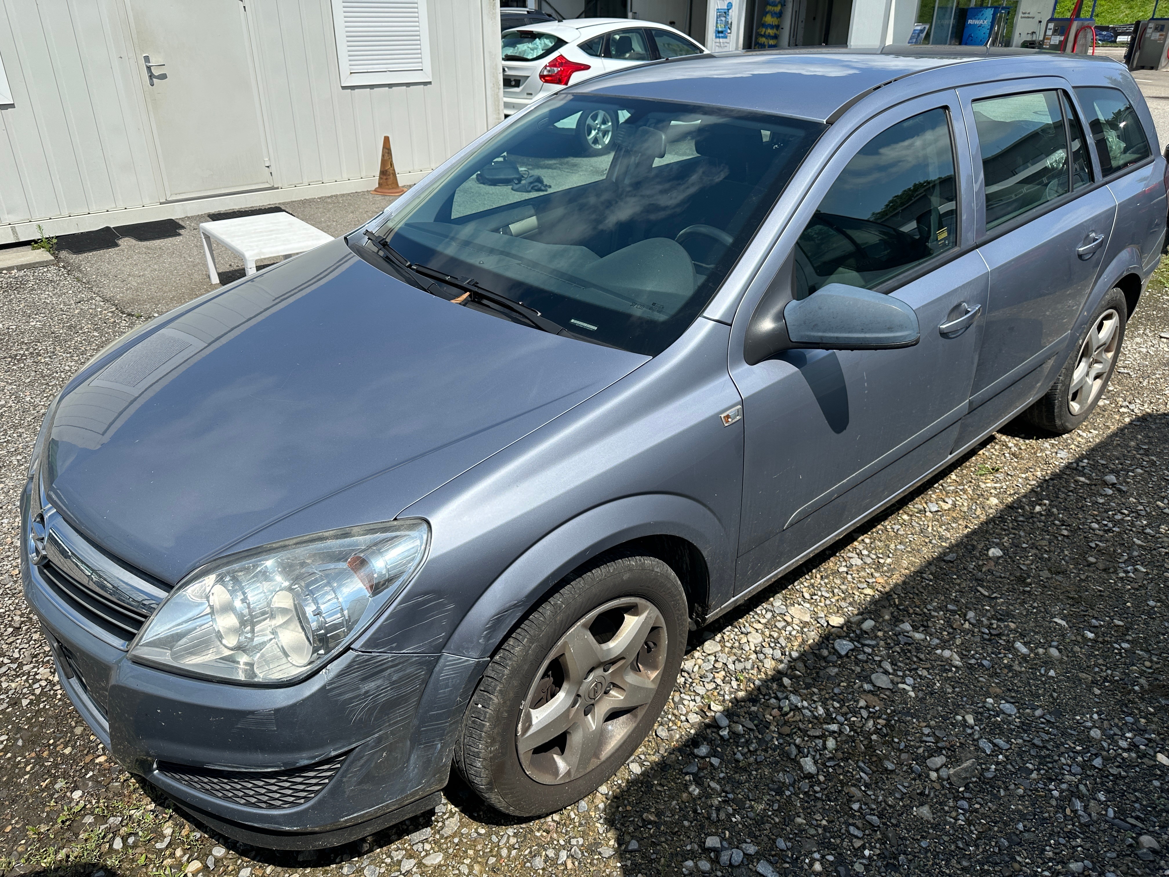 OPEL Astra Caravan 1.8i 16V (Essentia)