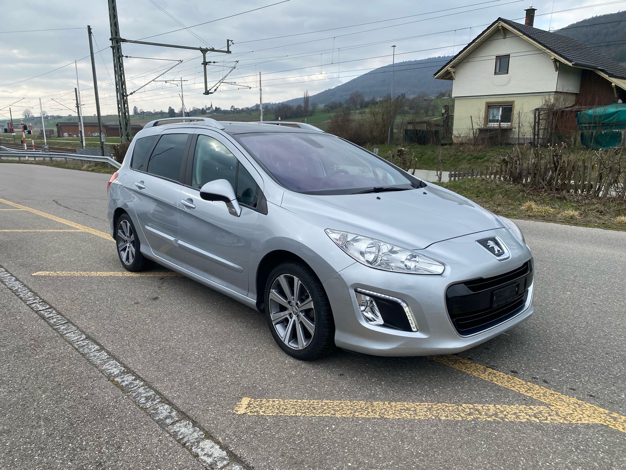 PEUGEOT 308 SW 1.6 16V Turbo Millesim 200 Automatic