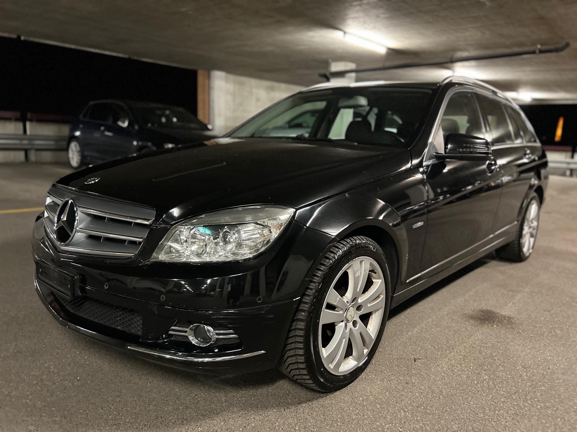 MERCEDES-BENZ C 180 CGI BlueEfficiency Automatic