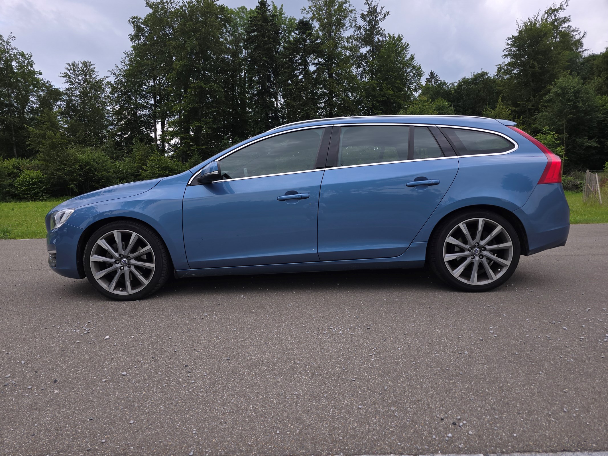 VOLVO V60 Summum T6