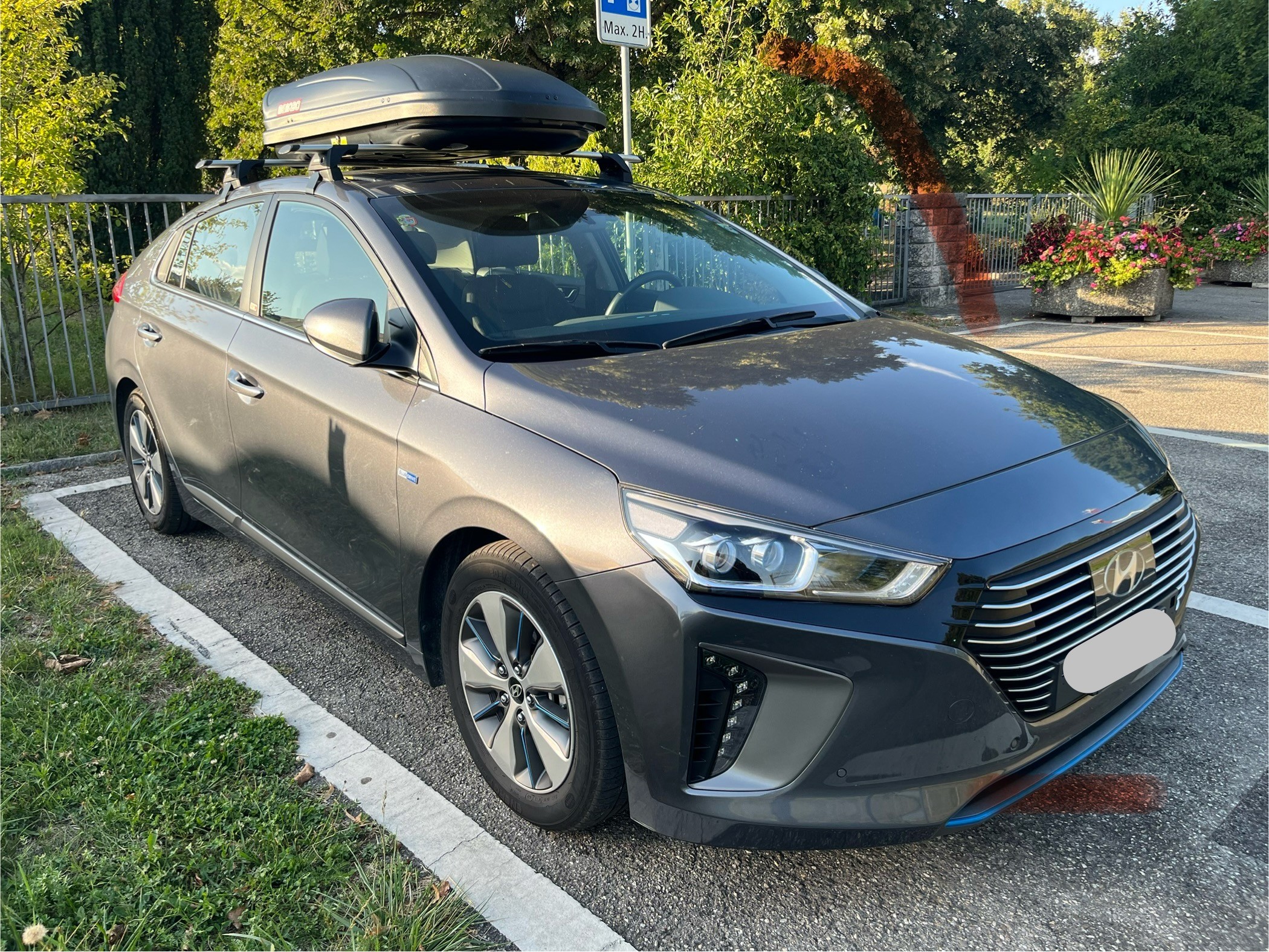 HYUNDAI Ioniq 1.6 GDi Plug in Hybrid Vertex DCT