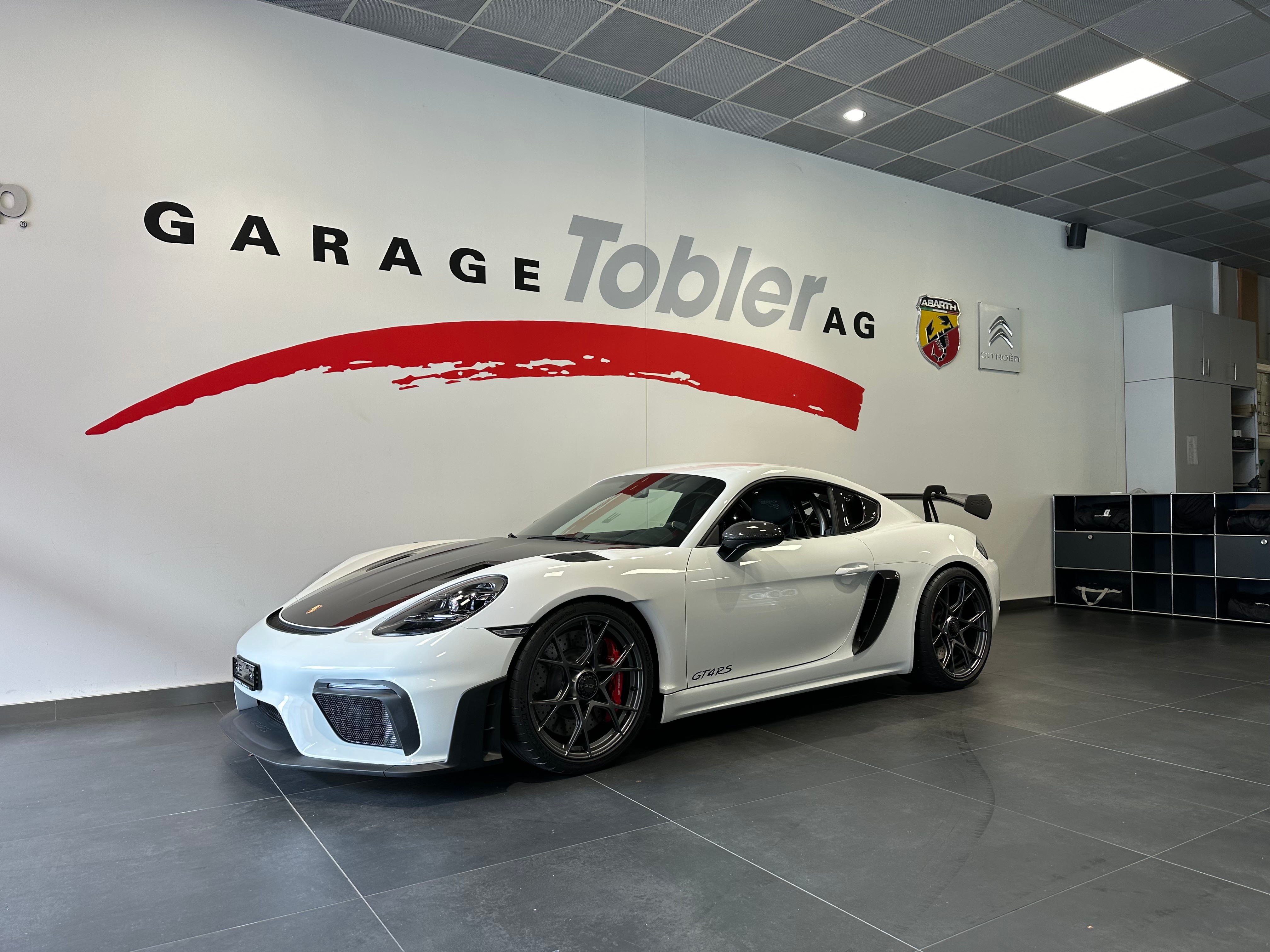 PORSCHE 718 Cayman GT4 RS PDK