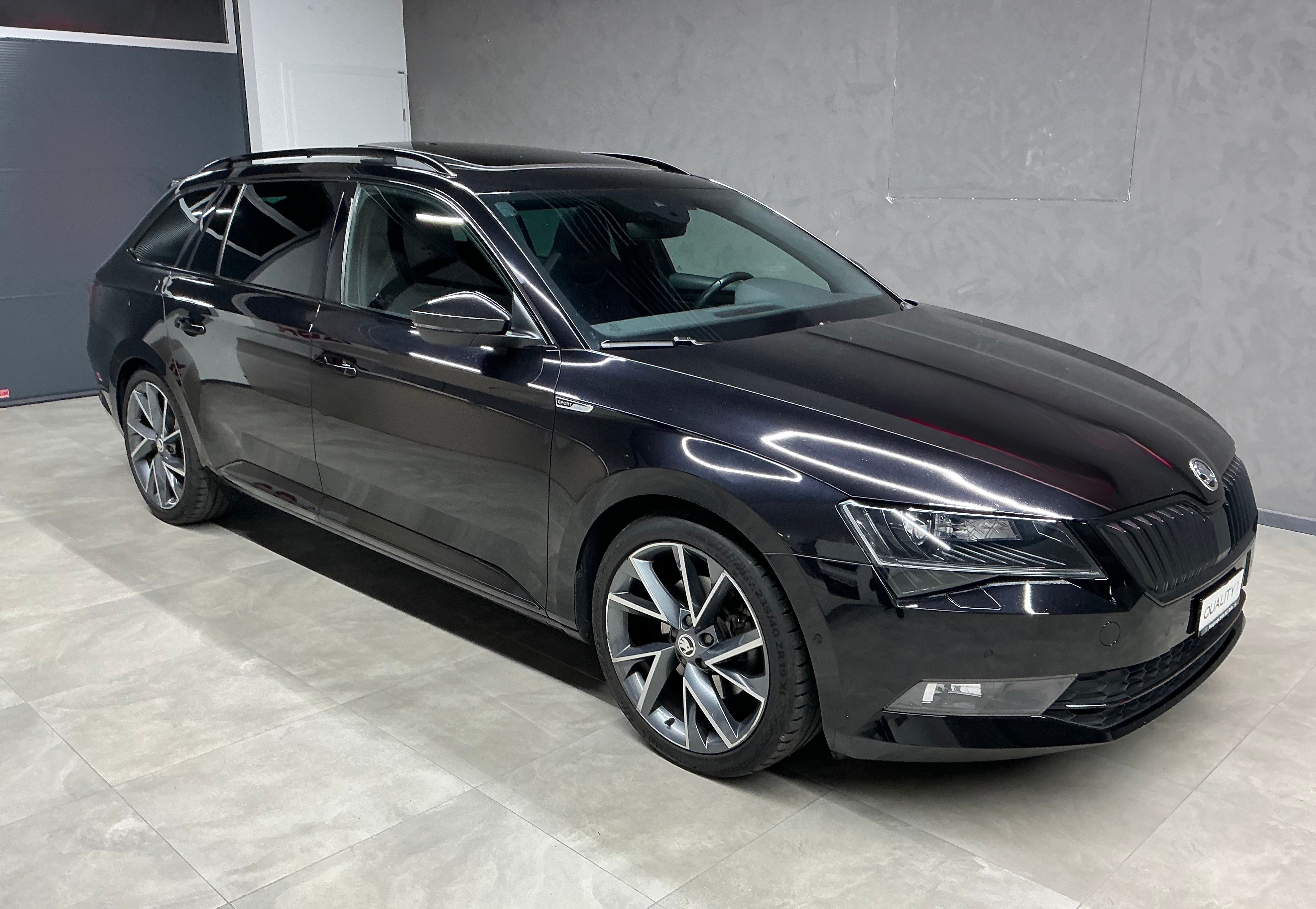 SKODA Superb Combi 2.0 TDi SportLine+ 4x4 DSG