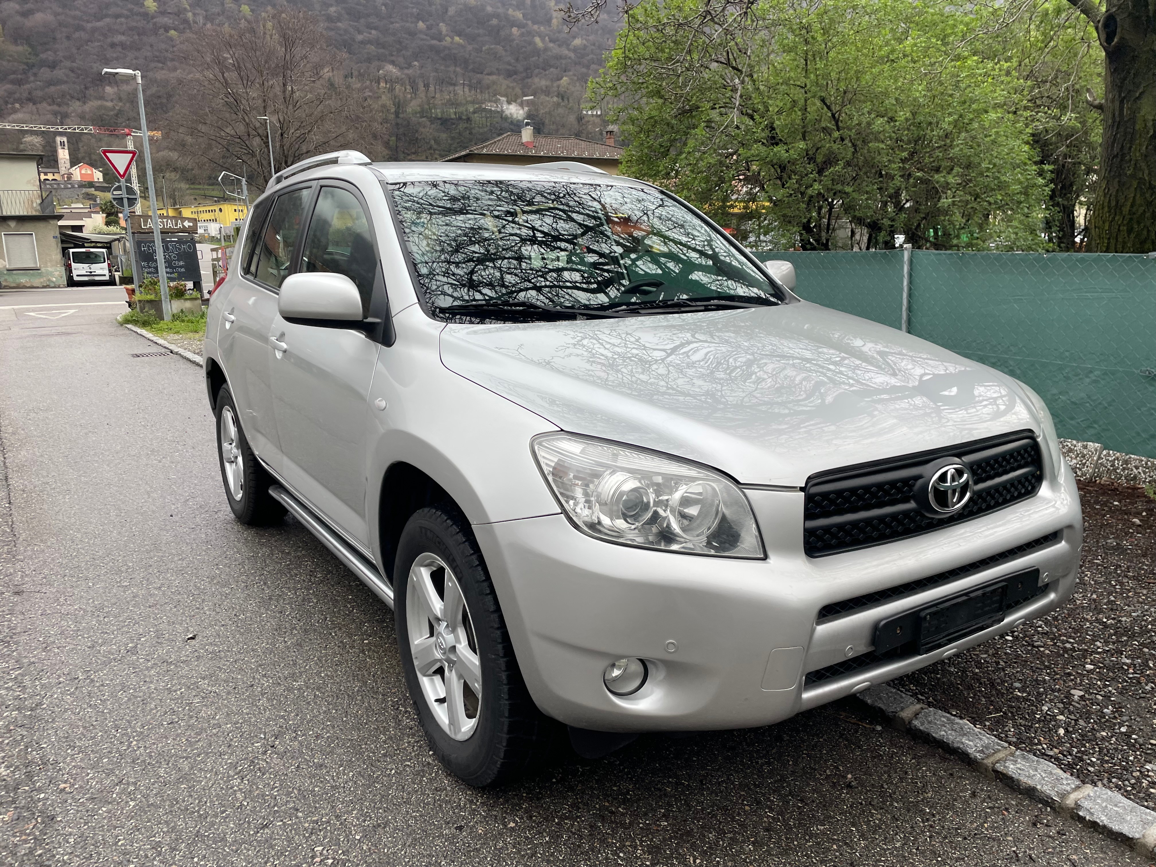 TOYOTA RAV-4 2.0 16V Linea Luna