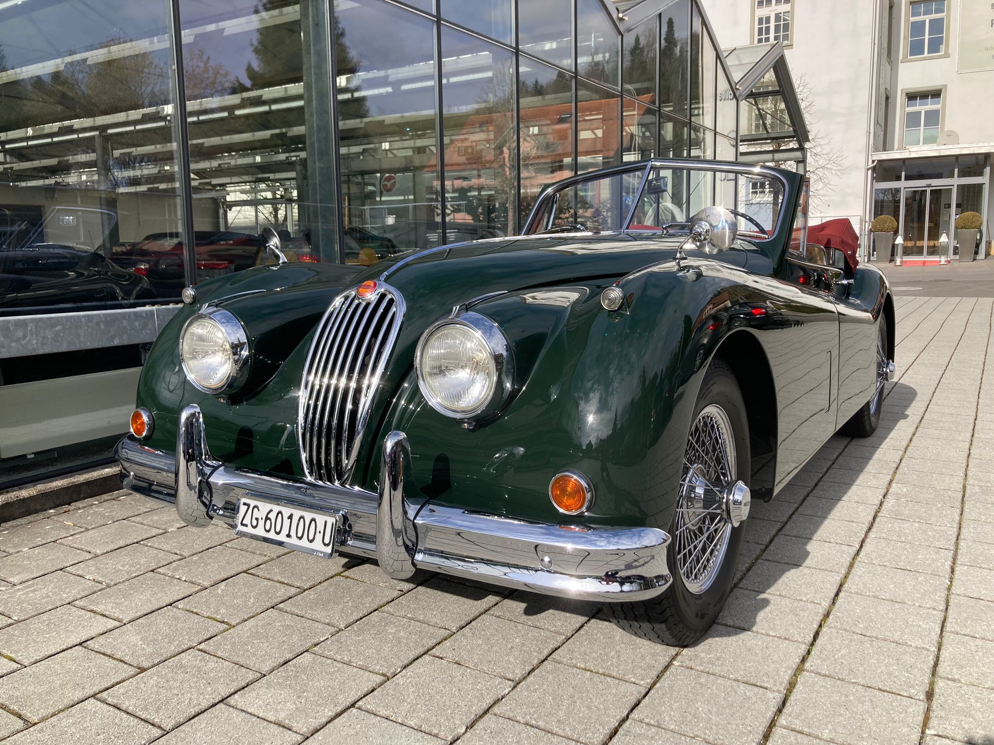 JAGUAR Drop Head Coupé