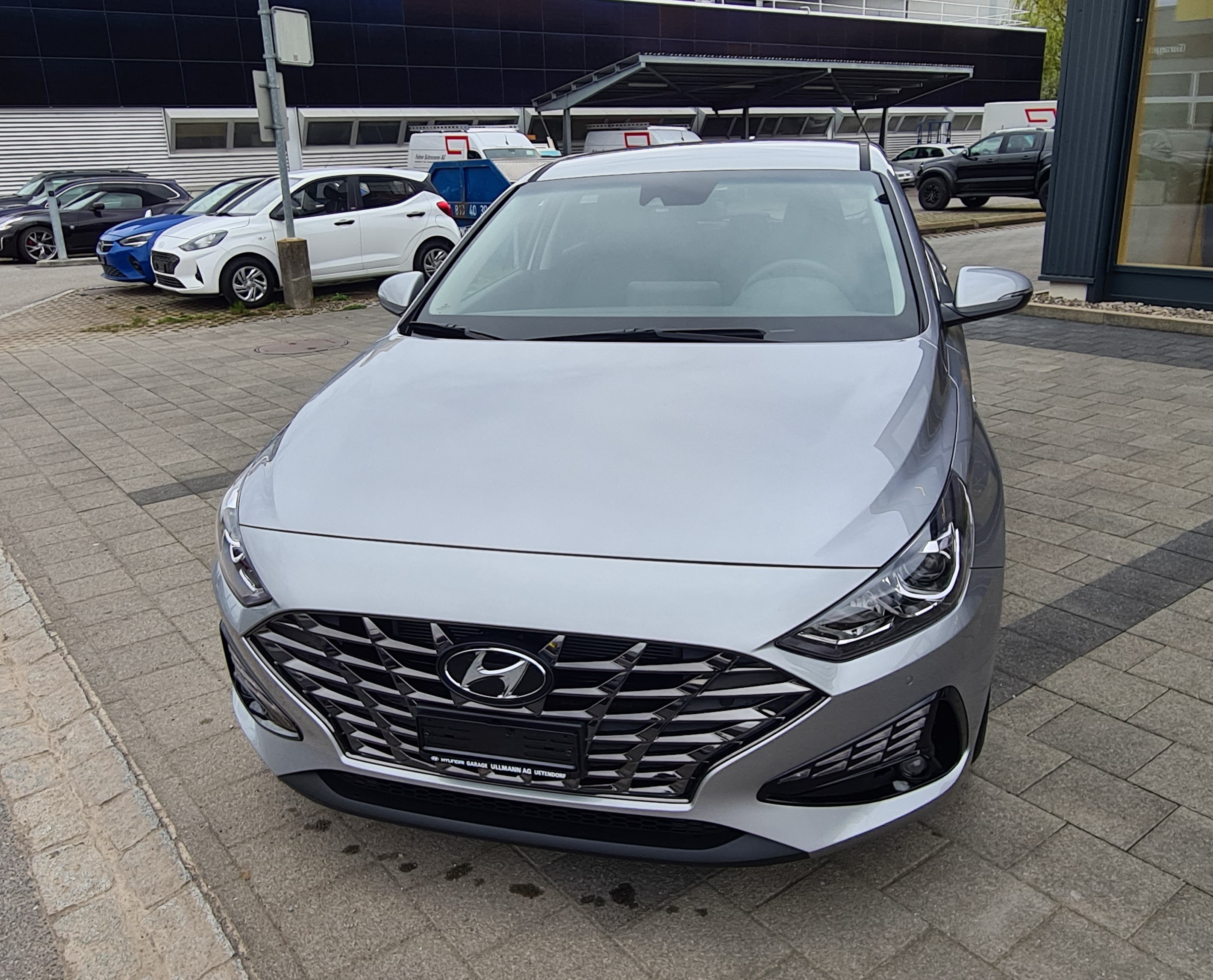 HYUNDAI i30 1.5 T-GDi Amplia 48V MH DCT