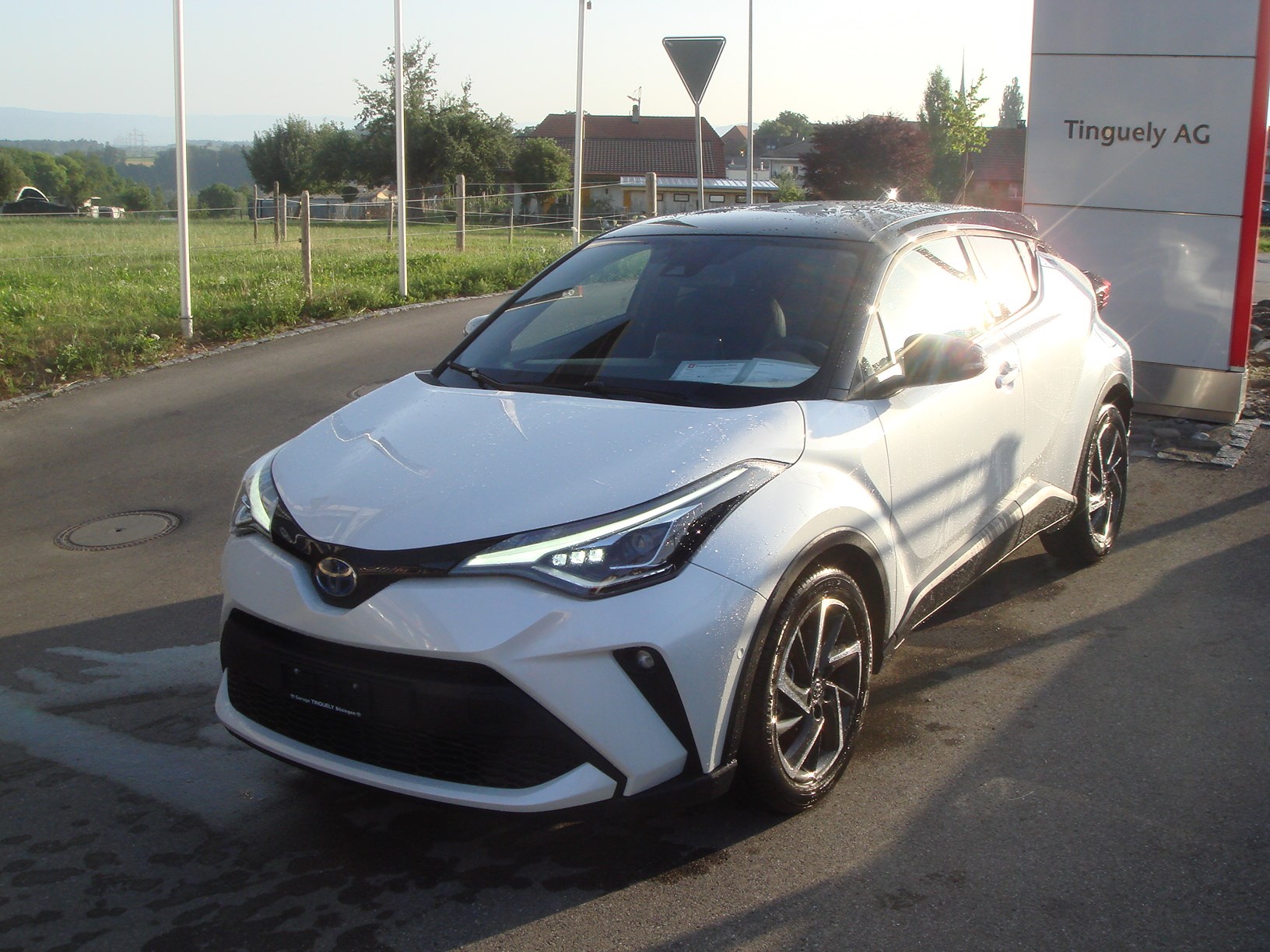 TOYOTA C-HR 2.0 HSD CVT Move