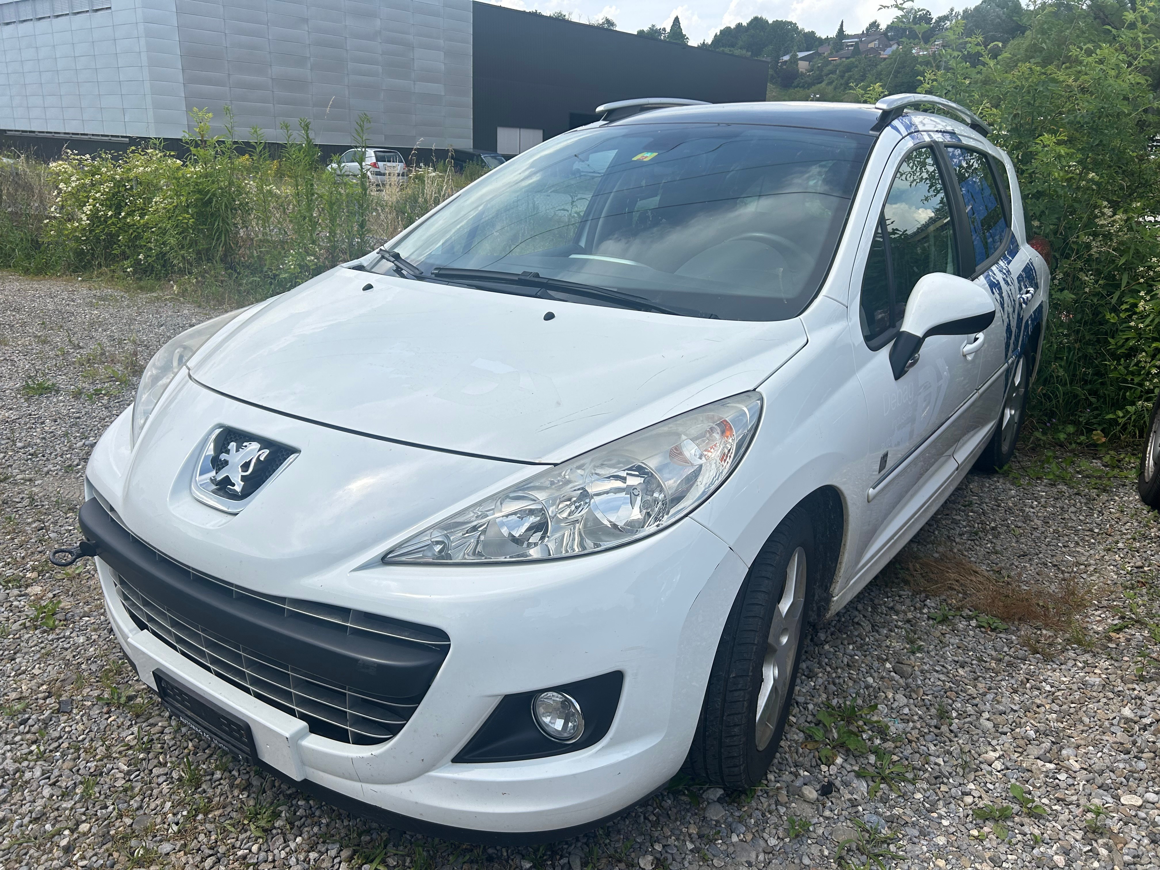 PEUGEOT 207 SW 1.6 16V Swiss Edition