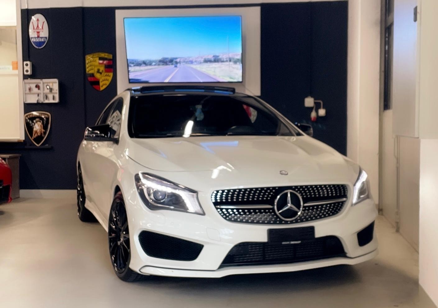 MERCEDES-BENZ CLA 250 AMG Line 7G-DCT