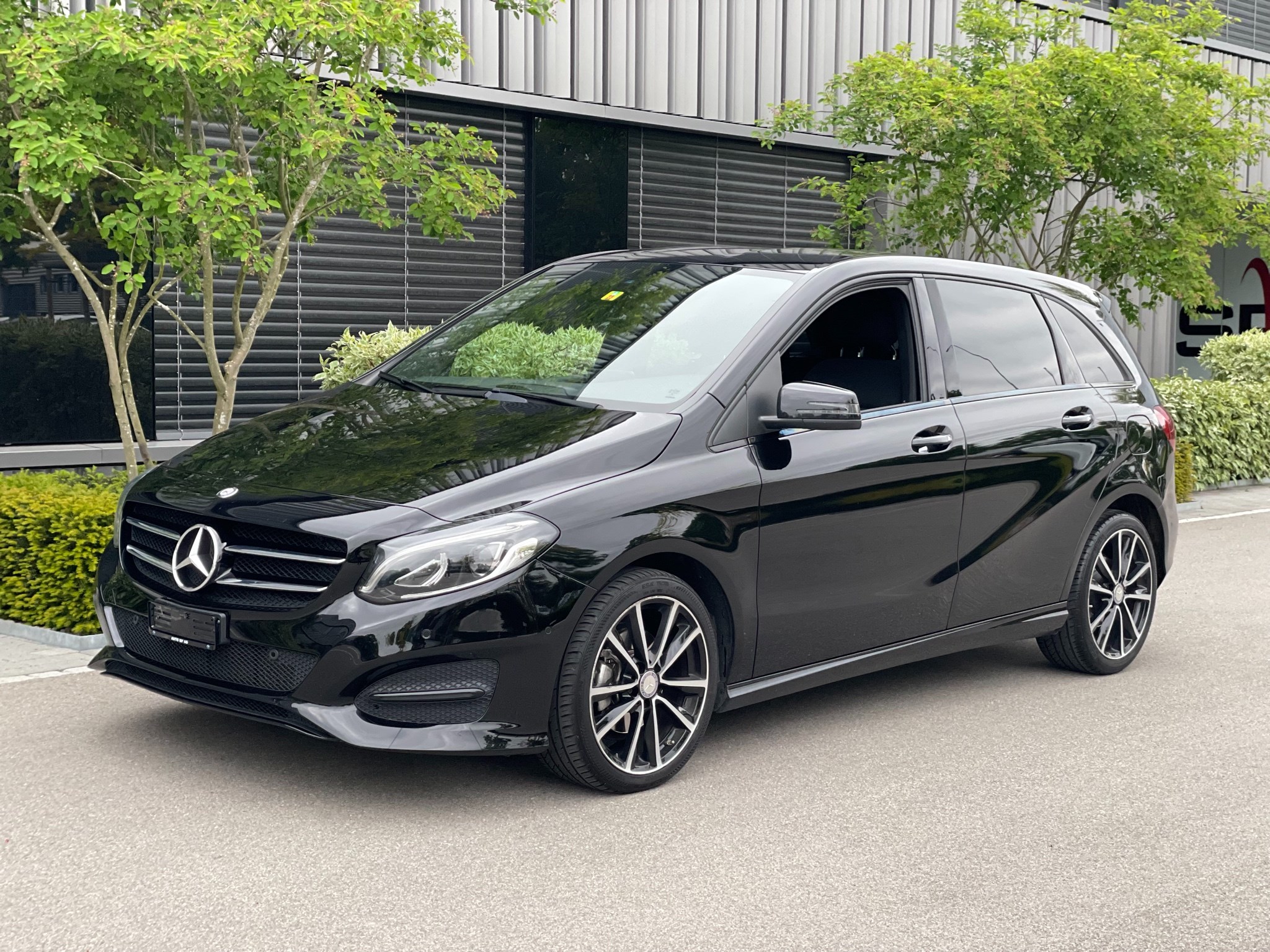 MERCEDES-BENZ B 200 Style