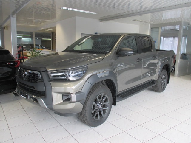 TOYOTA Hilux 2.8D-4D Invincible Double Cab 4x4 A