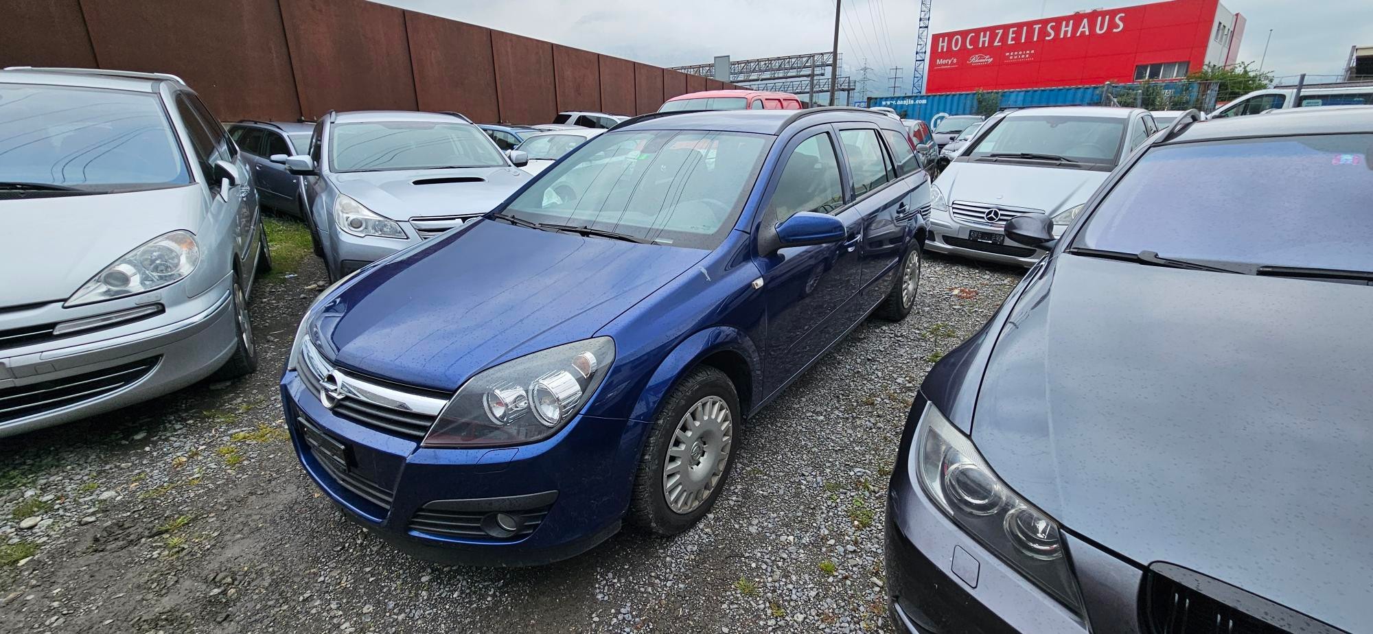 OPEL Astra Caravan 1.6i 16V TP (Essentia)