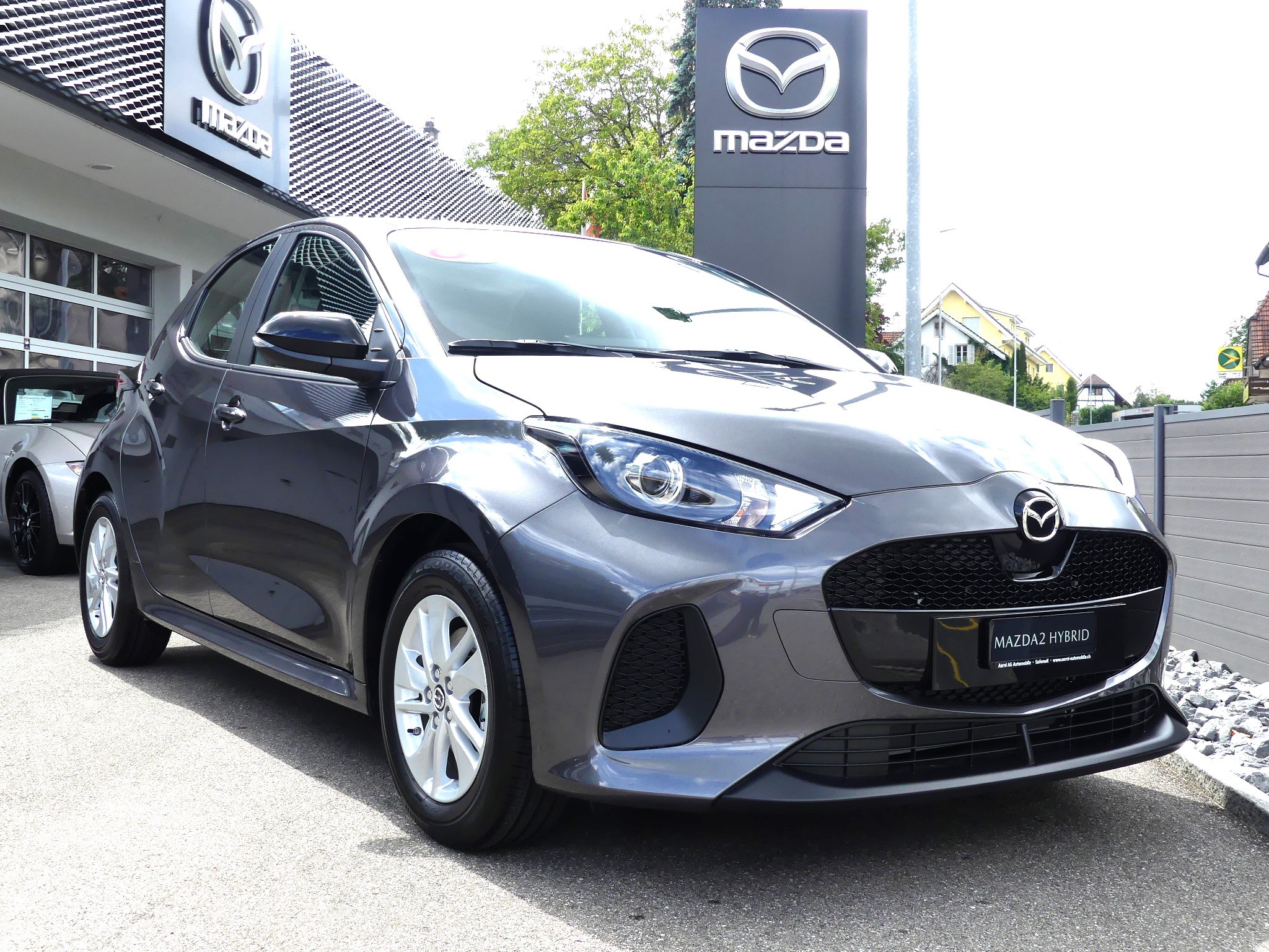 MAZDA 2 Hybrid Centre-line