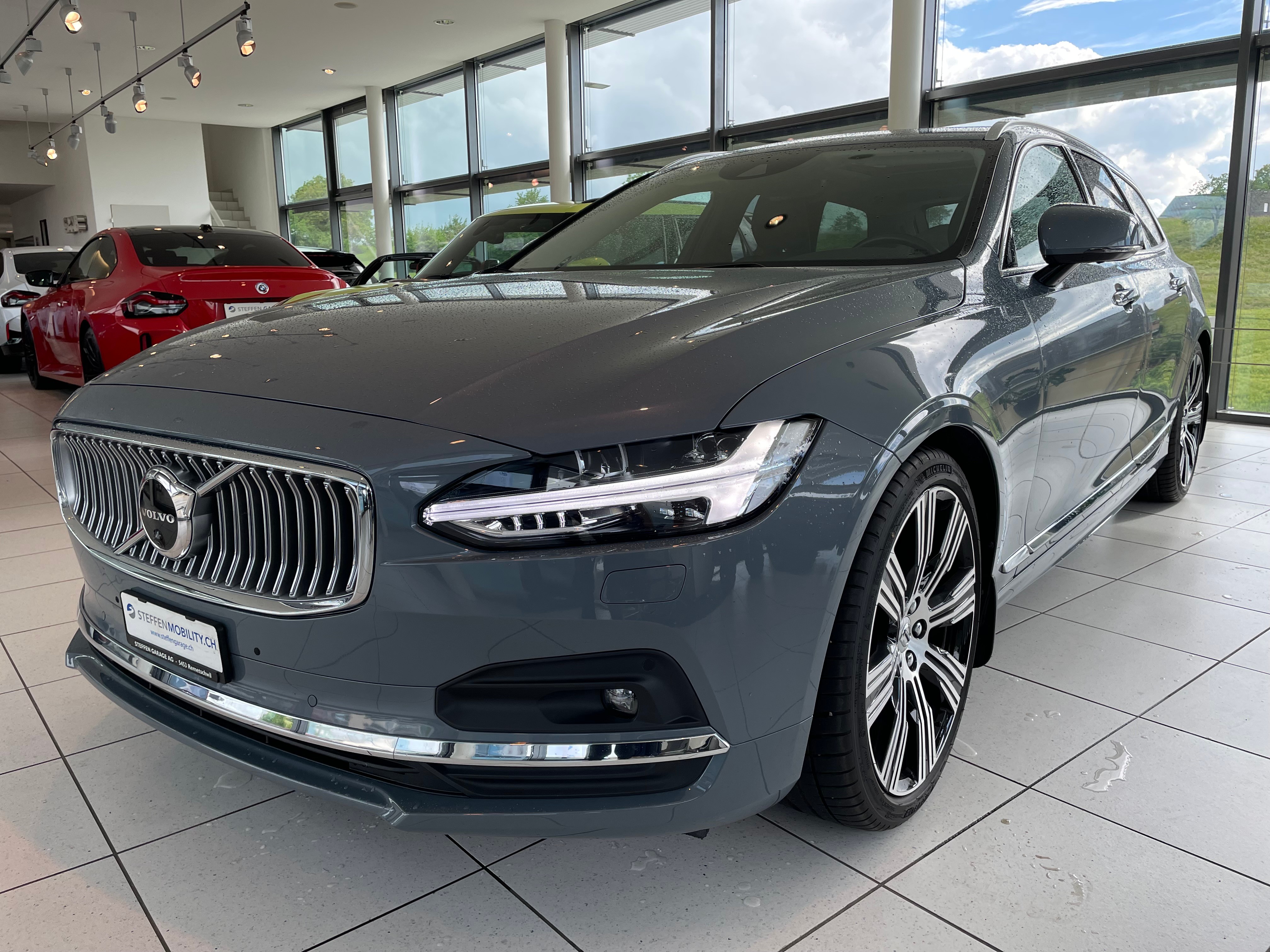 VOLVO V90 B4 MHD Momentum