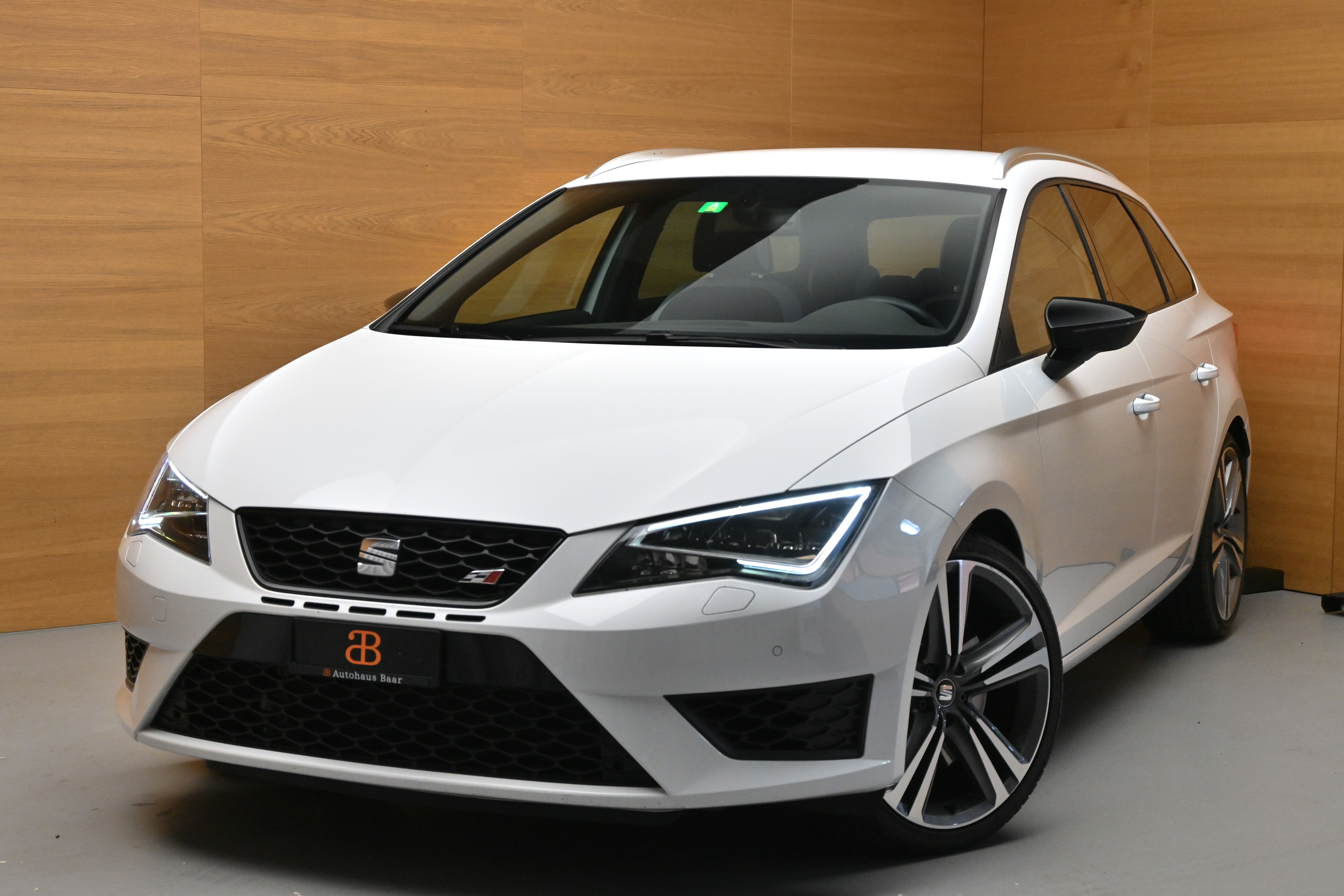 SEAT Leon 2.0 TSI Cupra 280 DSG