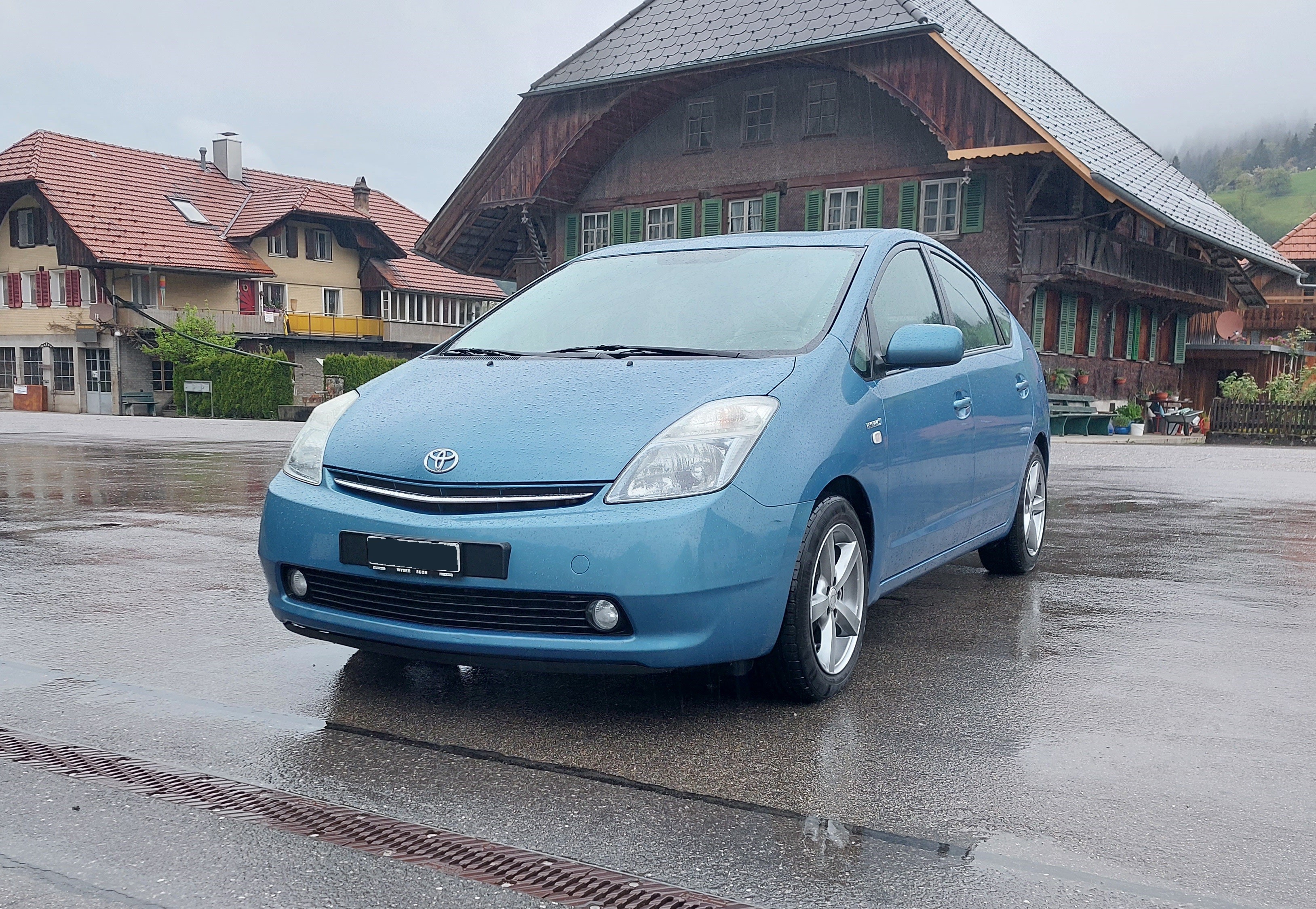 TOYOTA Prius 1.5 16V Hybrid